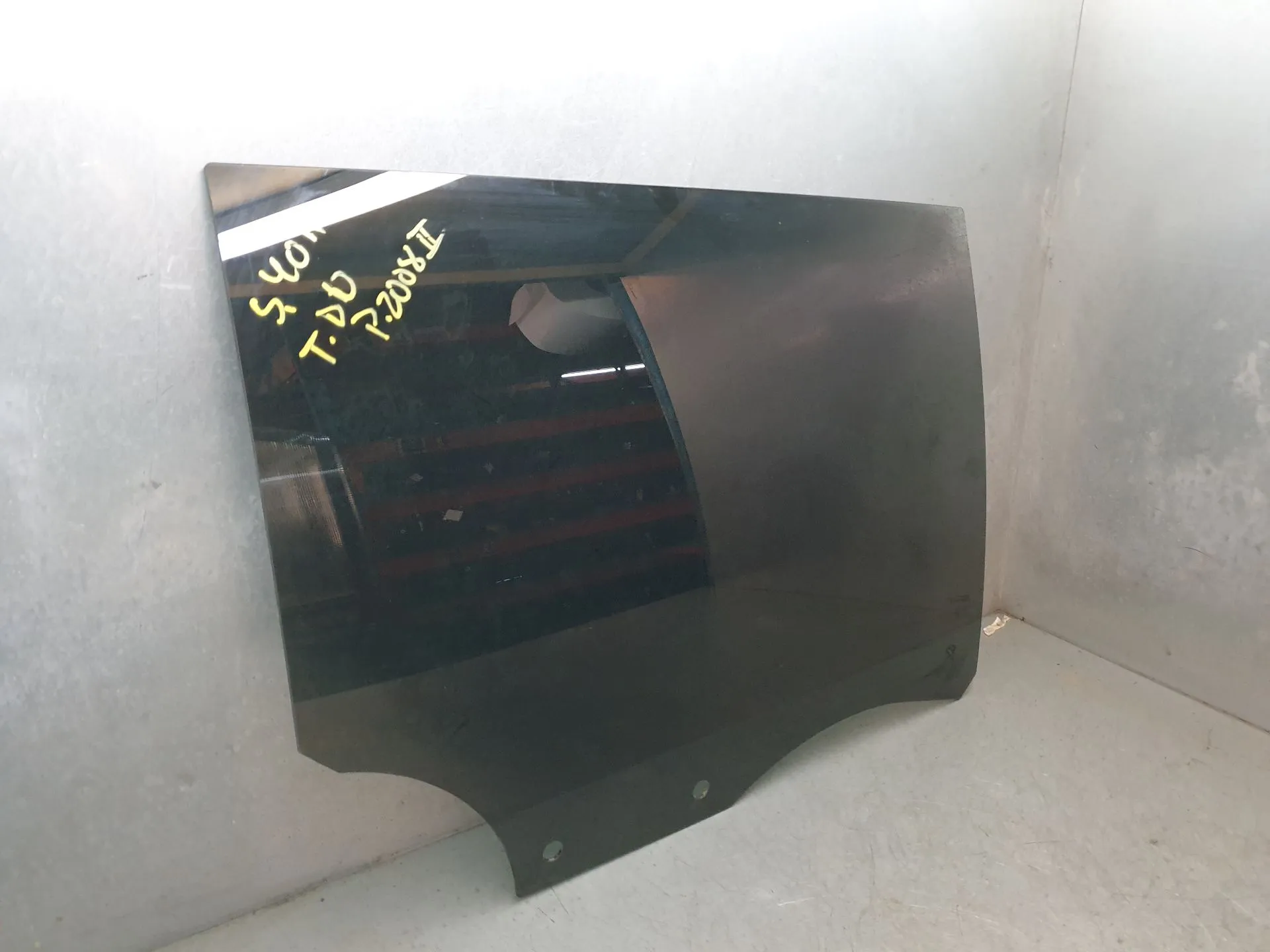 Vetro porta posteriore destra PEUGEOT 2008 II (U_)
