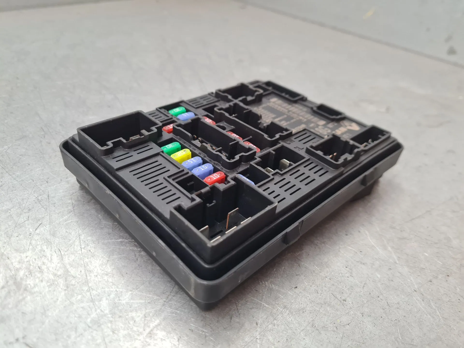 Fuse box / SAM / BSI RENAULT Clio V (BF_) Imagem-2