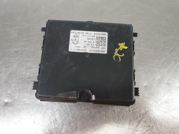 Módulo confort RENAULT Captur (J5_)