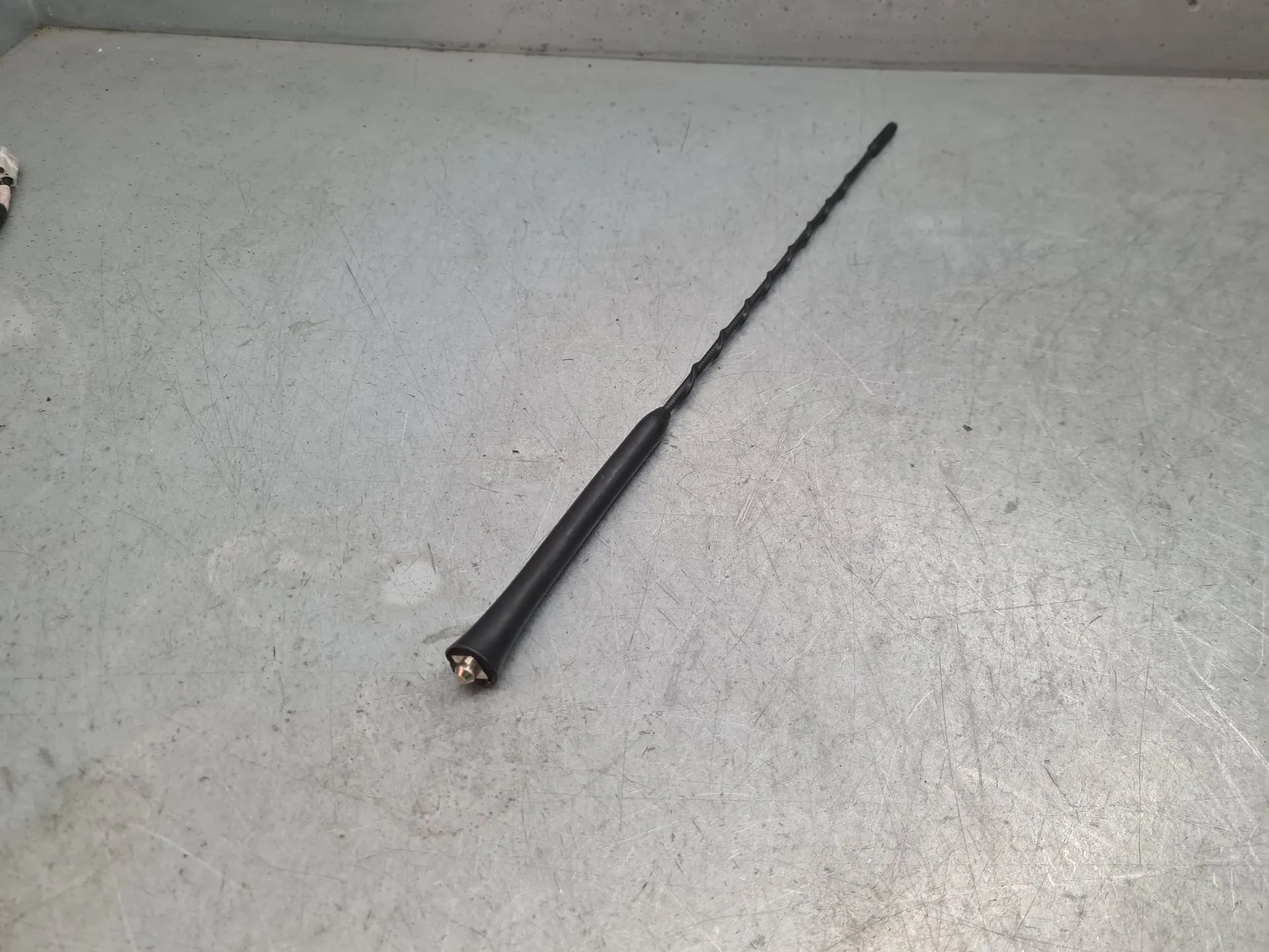 Antena FORD C-Max II (DXA/CB7, DXA/CEU) Imagem-1