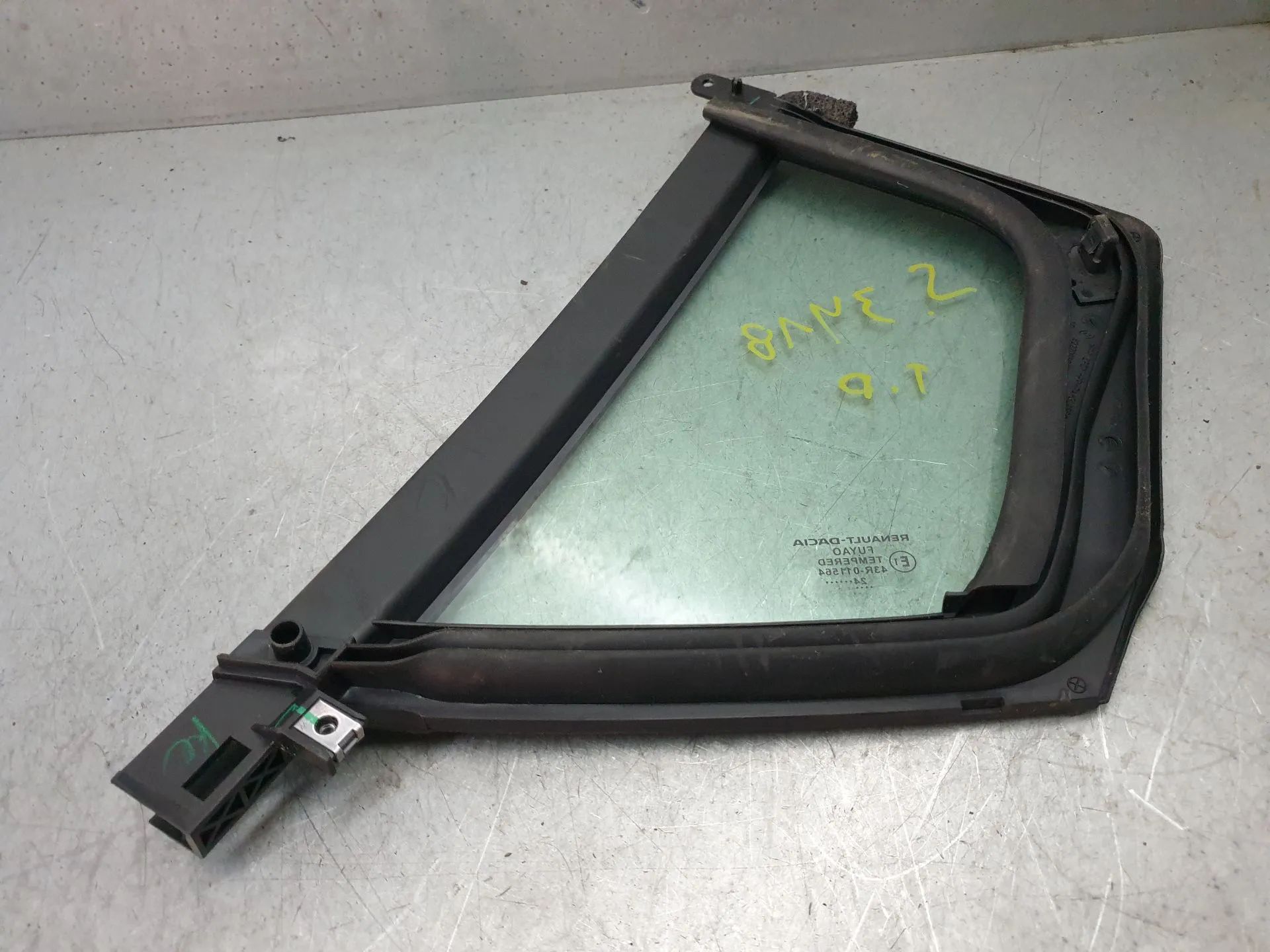 Vidro triangular da porta trás direito DACIA Sandero III Imagem-2