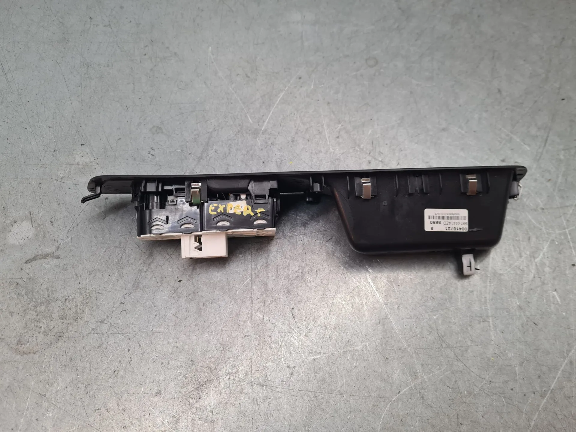 Comando / interruttore alzacristallo anteriore sinistro PEUGEOT Expert Imagem-3
