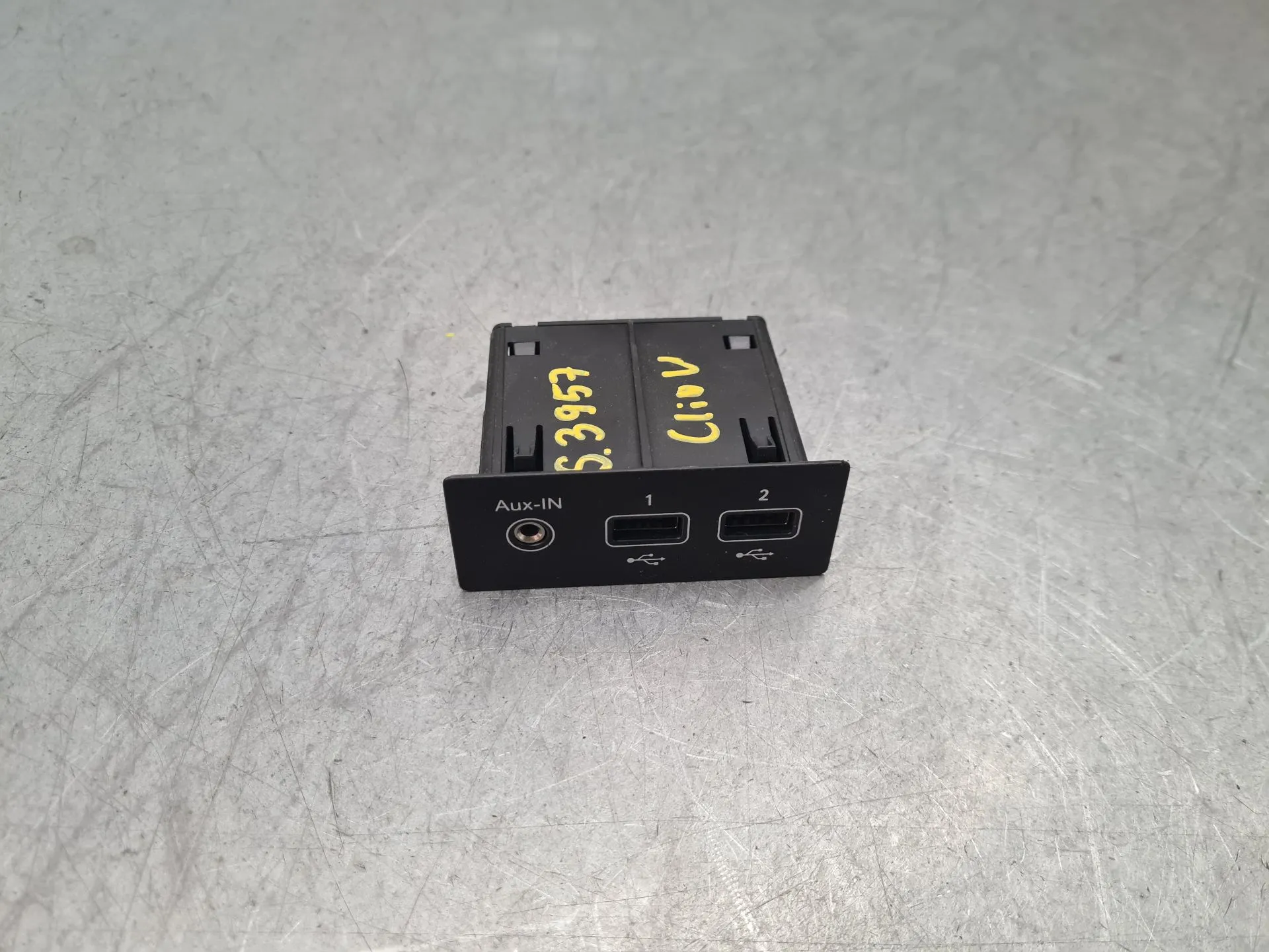 Porta Ingresso USB / AUX / iPod RENAULT Clio V (BF_)