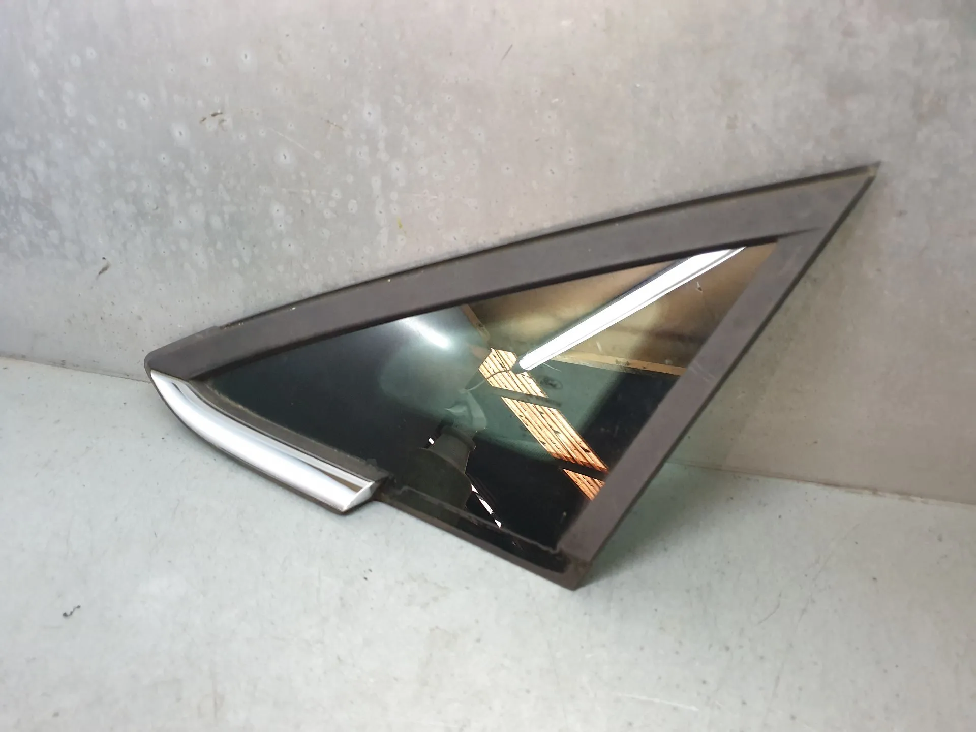 Left front quarter glass FORD Fiesta VI (CB1, CCN)