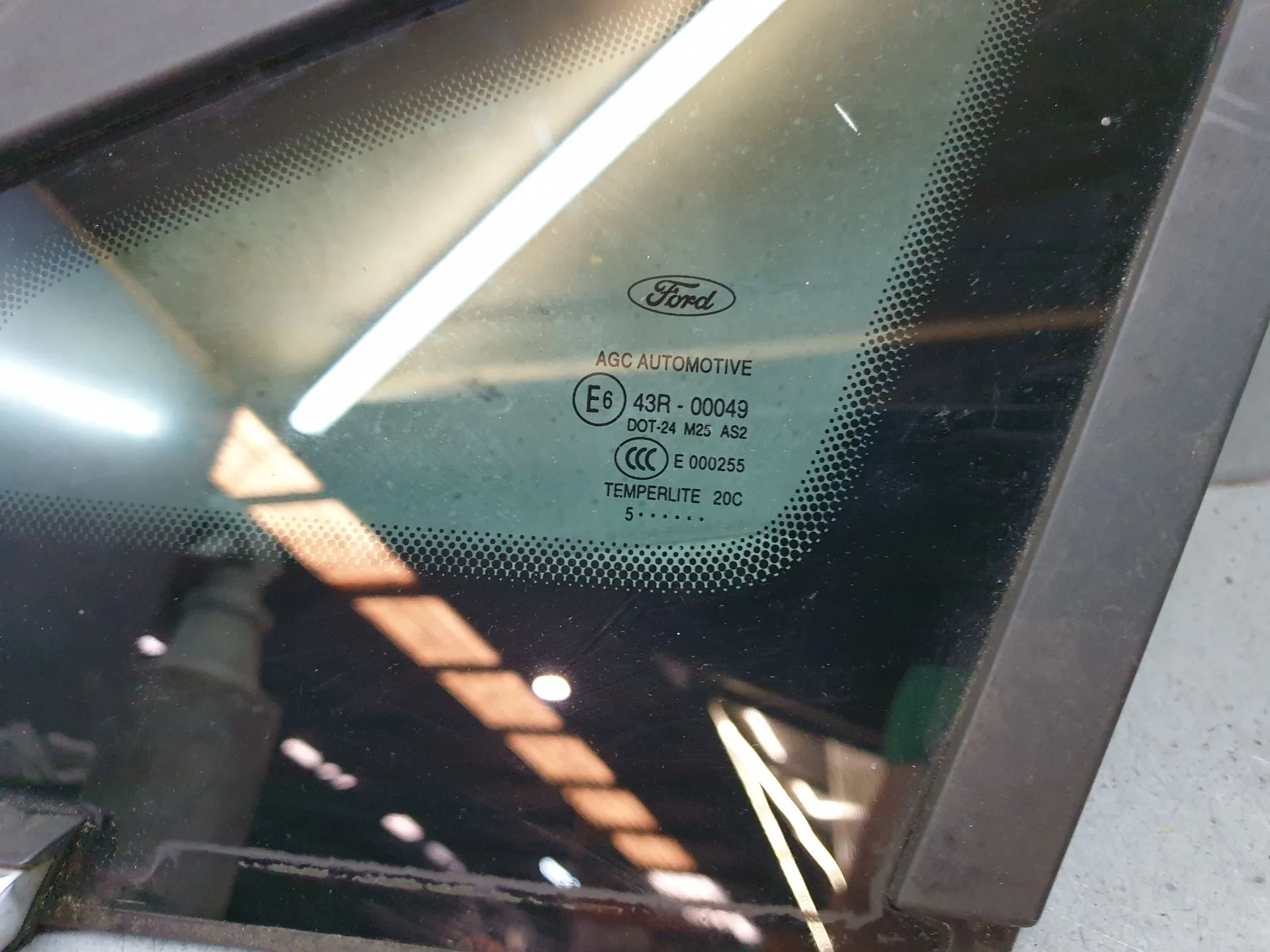 Vitre de custode avant gauche FORD Fiesta VI (CB1, CCN) Imagem-1
