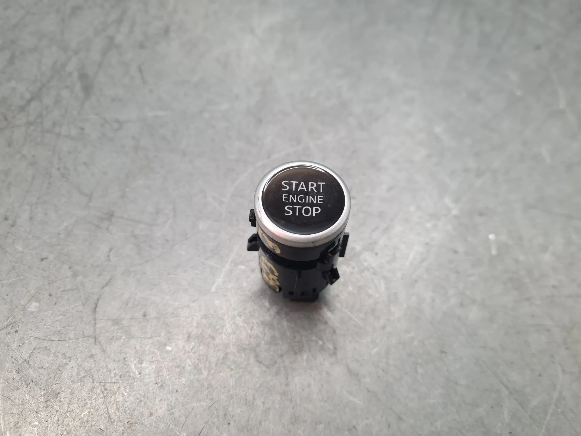 Botão / interruptor Start&Stop AUDI A3 Sportback (8YA)