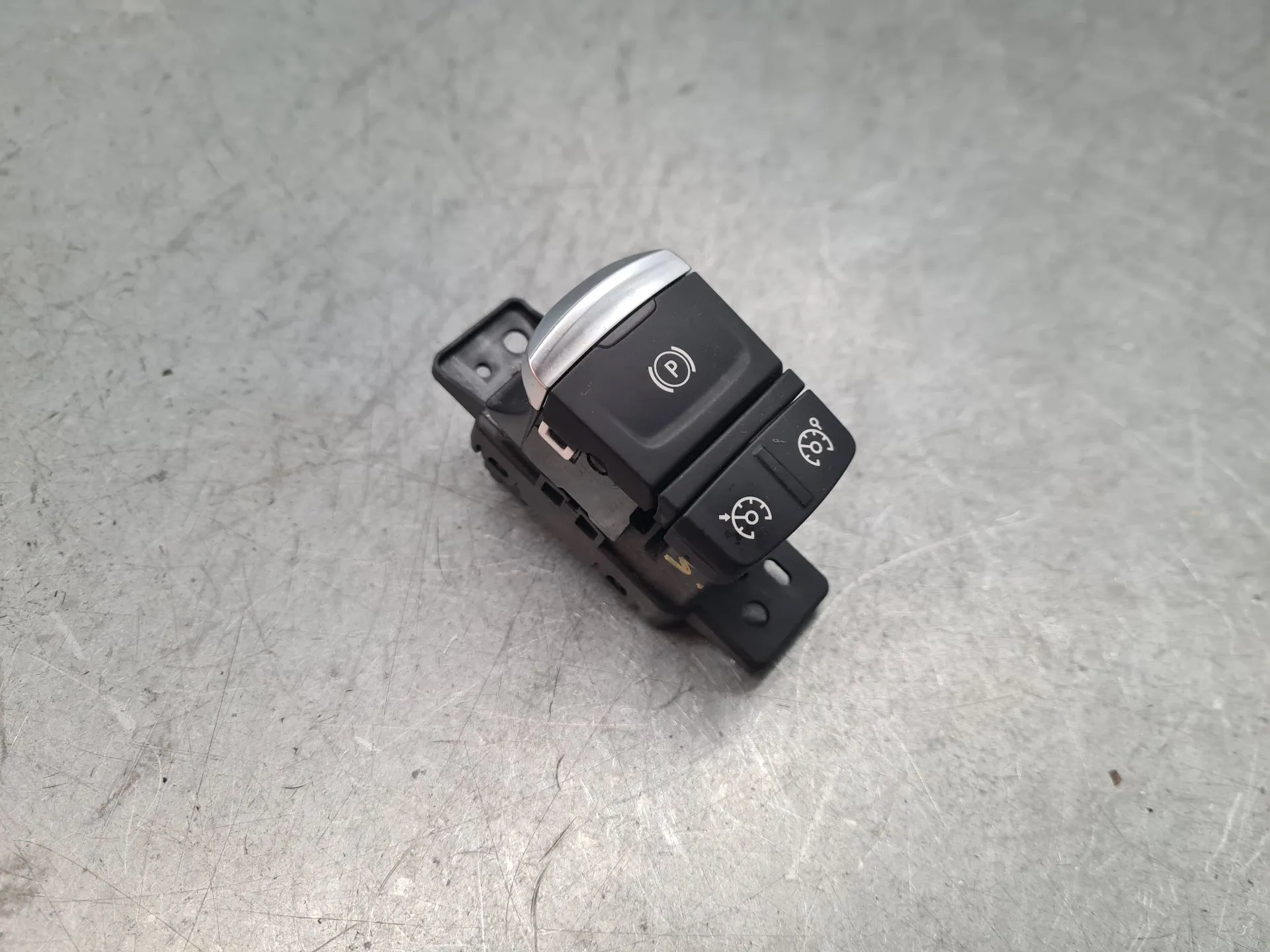 Botón / interruptor freno de estacionamiento RENAULT Megane IV (B9A/M_) Imagem-1