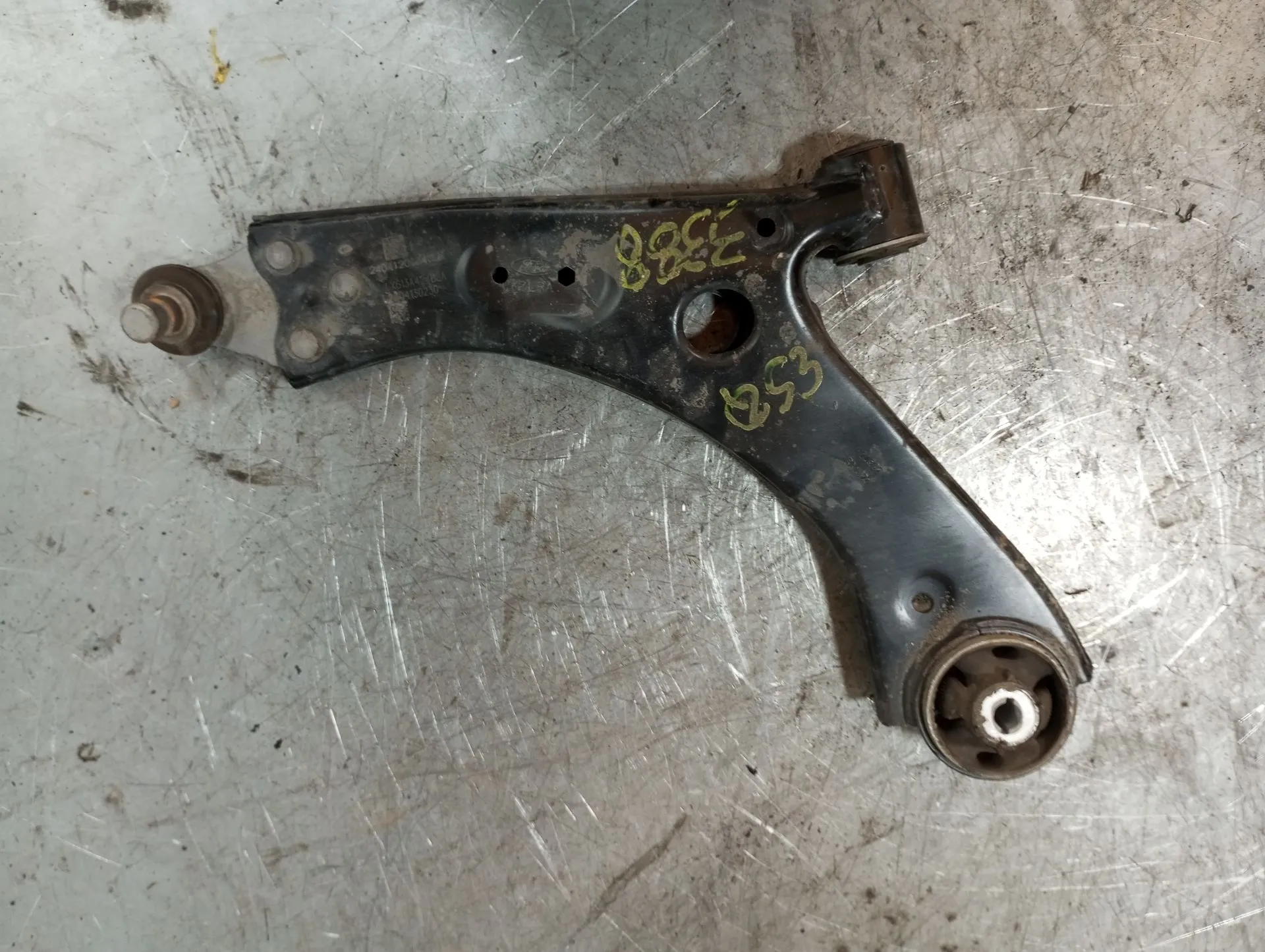 Bras de suspension Avant gauche FORD Kuga III (DFK)