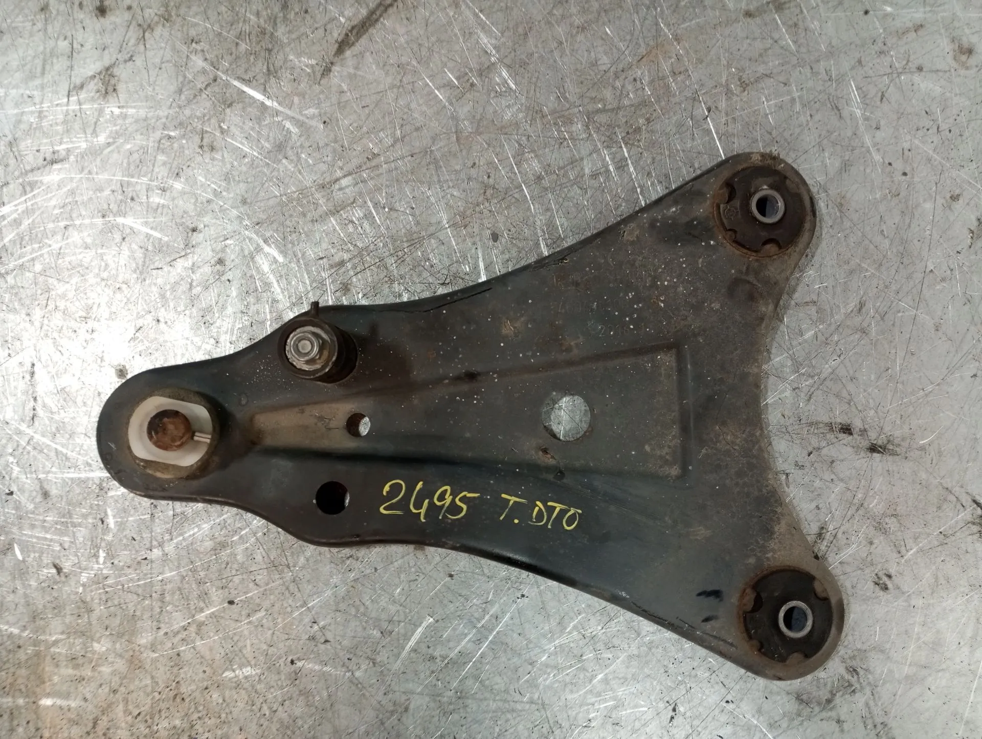Right rear suspension arm RENAULT Twizy (MAM_)