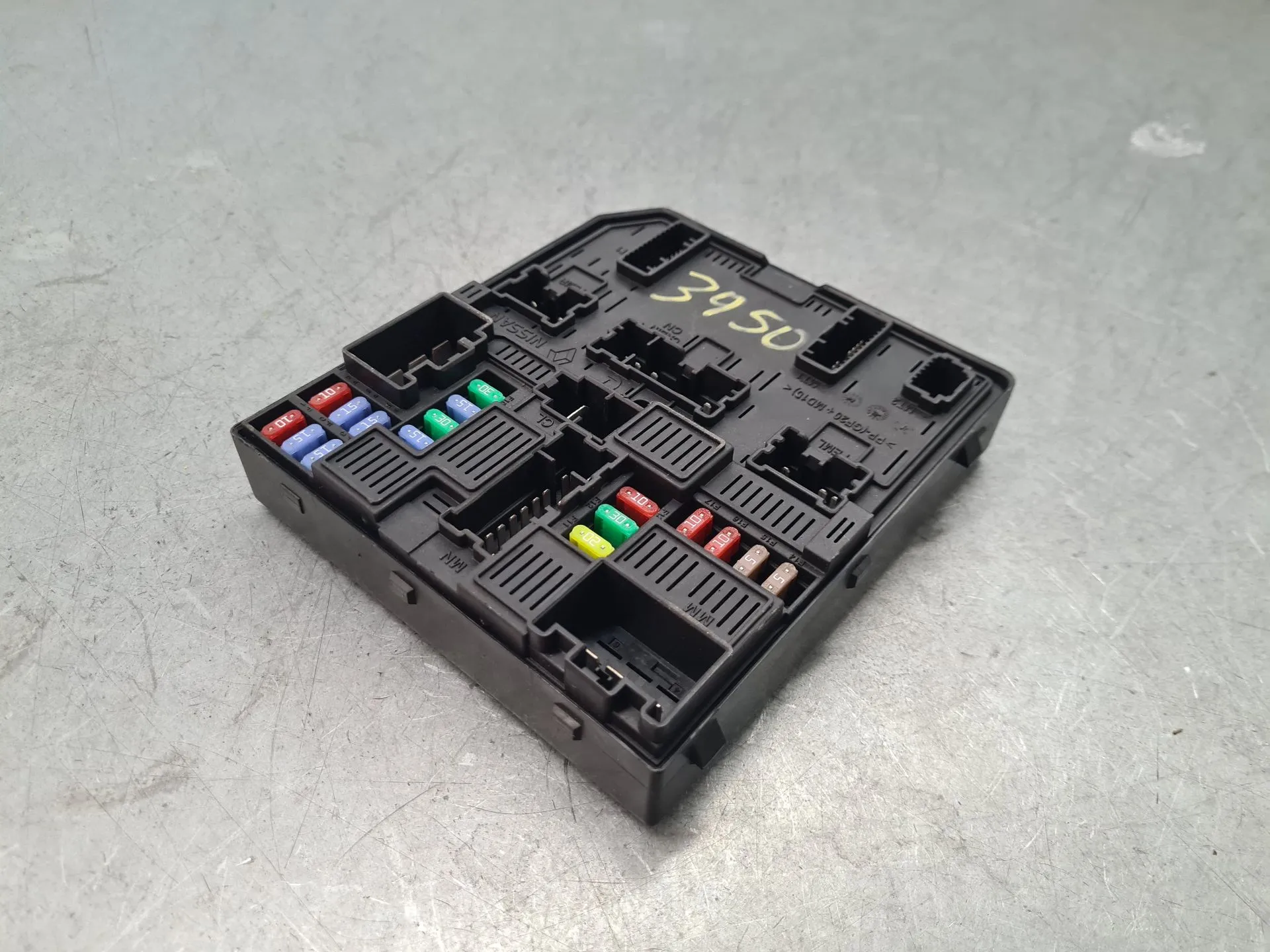 Caja fusibles / SAM / BSI RENAULT Megane IV (B9A/M_) Imagem-2