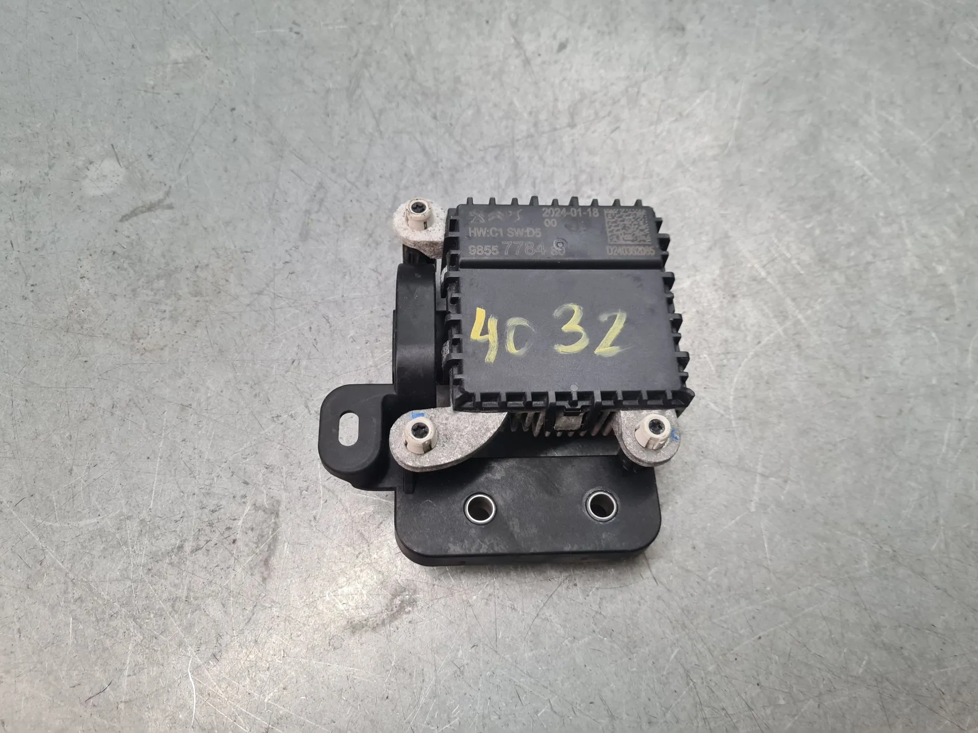 Radar sensor PEUGEOT 2008 II (U_)