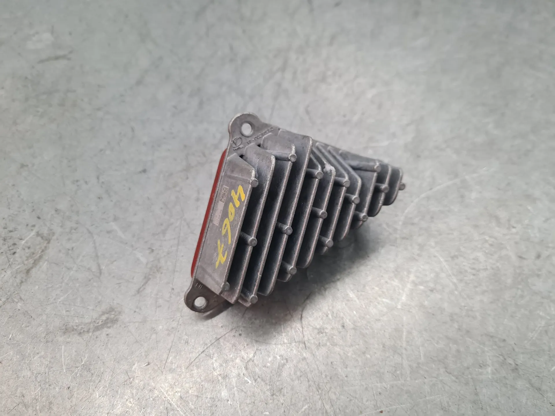 Xenon Ballast / LED Module RENAULT Twingo III (BCM_) Imagem-2
