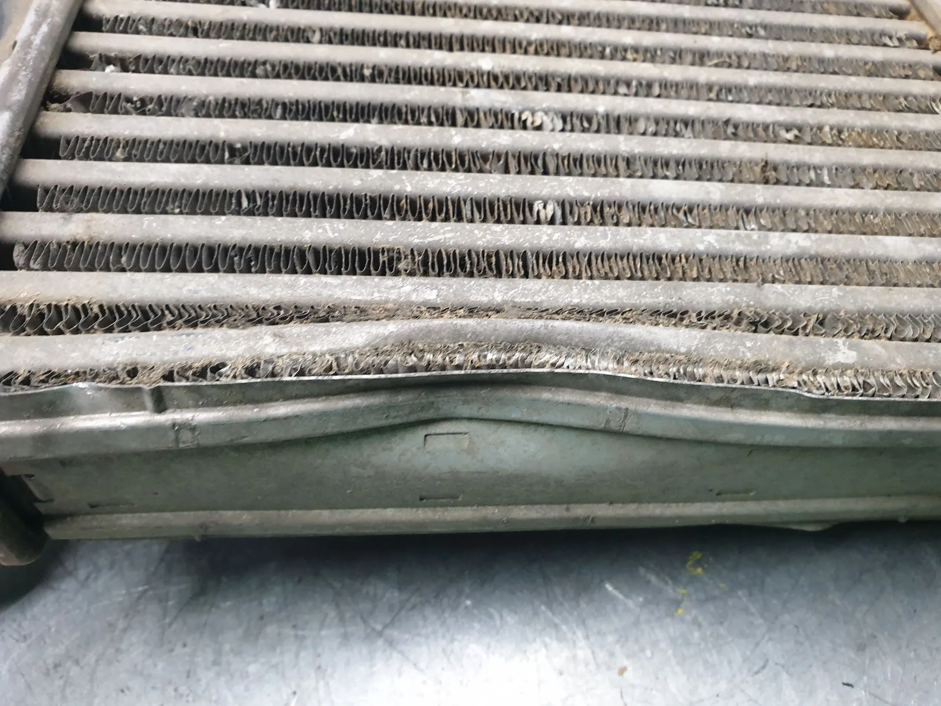 Radiatore intercooler PEUGEOT 3008 II (M_) Imagem-3