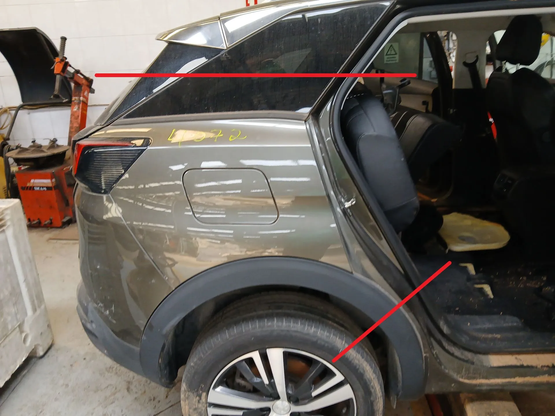Panneau arrière Droite PEUGEOT 3008 II (M_)