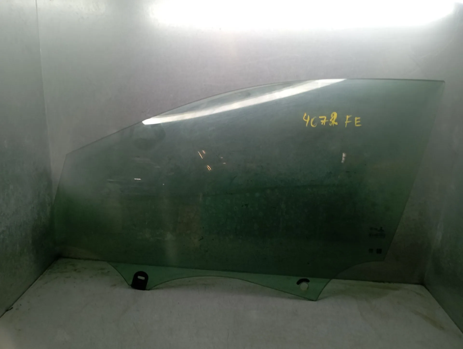 Vetro porta anteriore sinistra PEUGEOT 3008 II (M_)