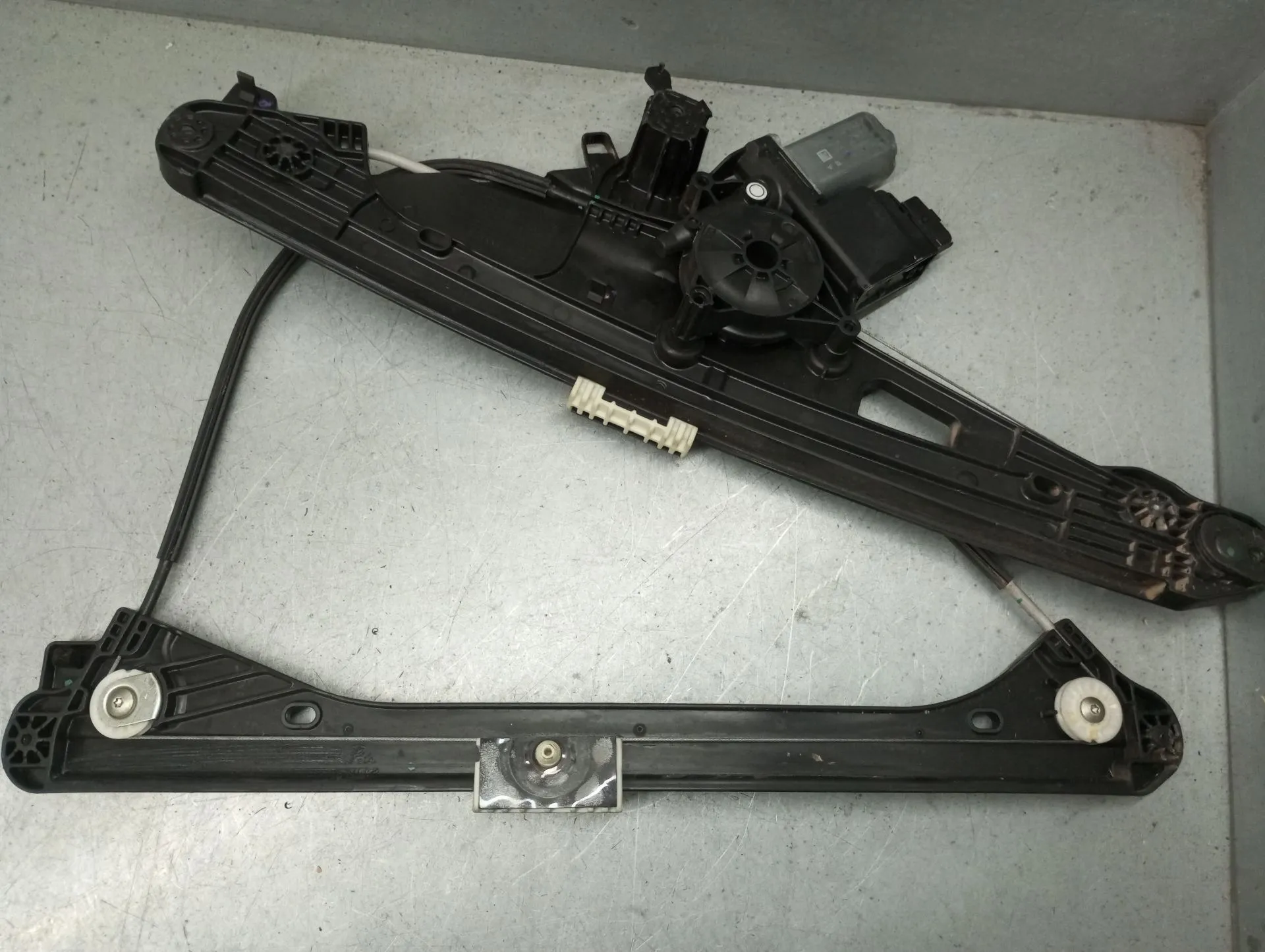 Elevador vidros frente direito PEUGEOT 3008 II (M_) Imagem-1