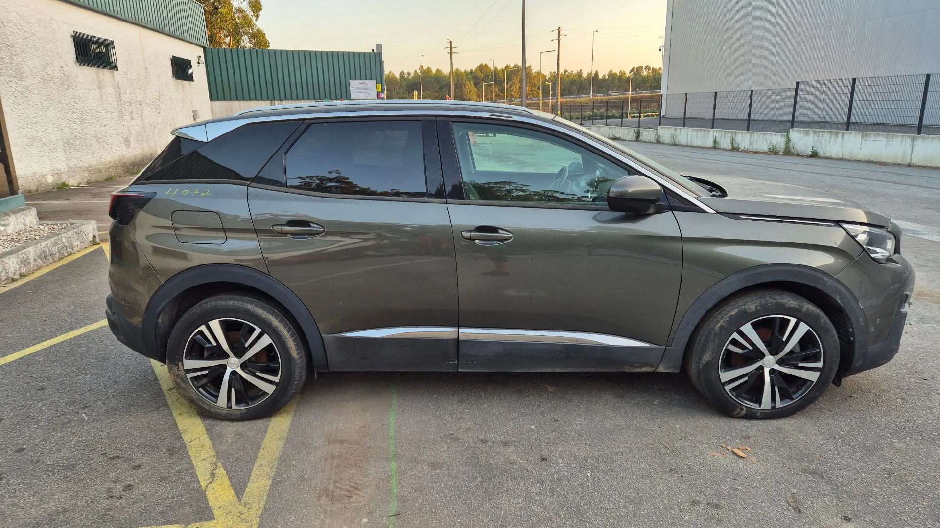 Lève-vitre arrière Droite PEUGEOT 3008 II (M_)