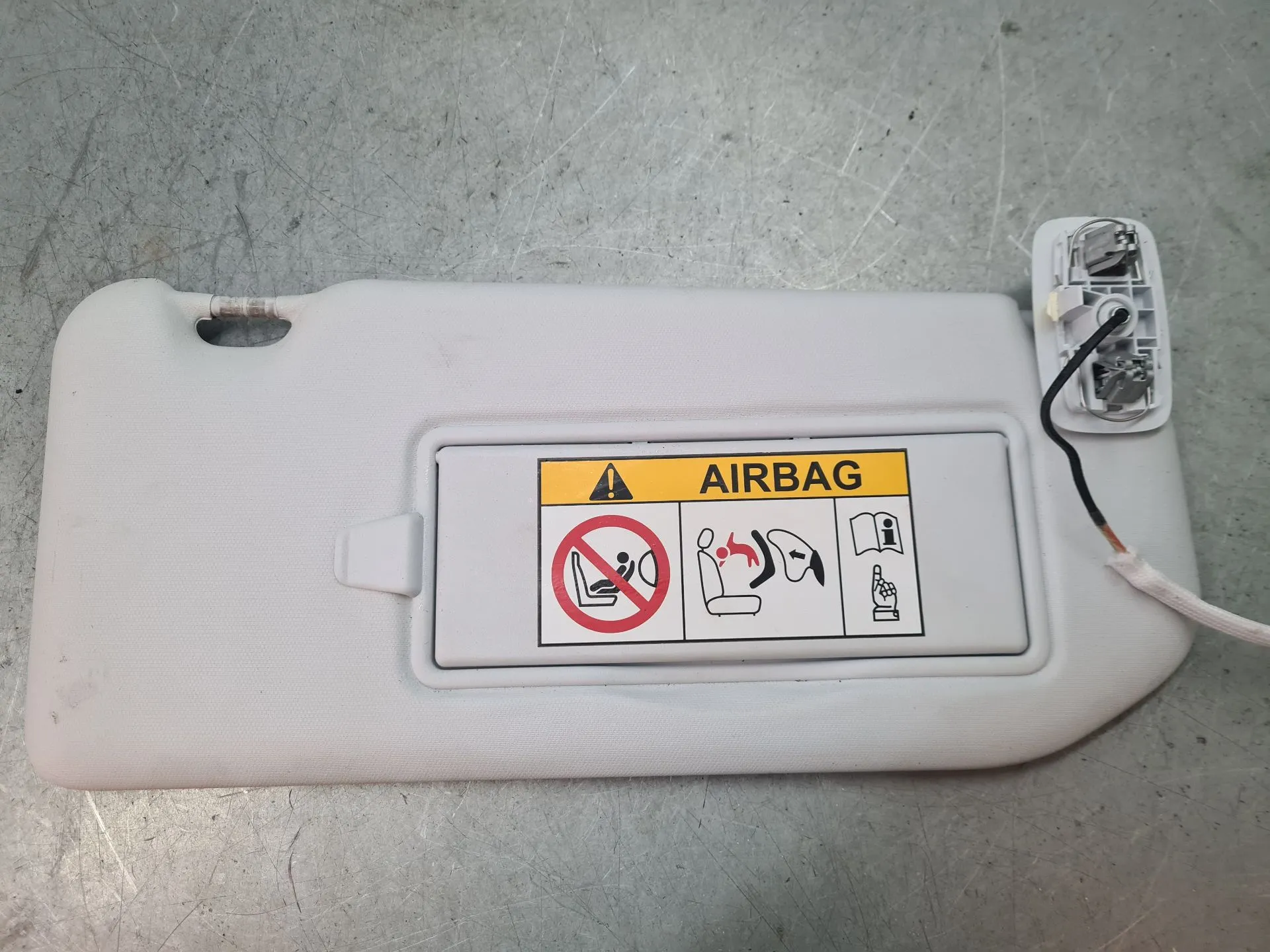 Aletta parasole destra PEUGEOT 3008 II (M_) Imagem-1