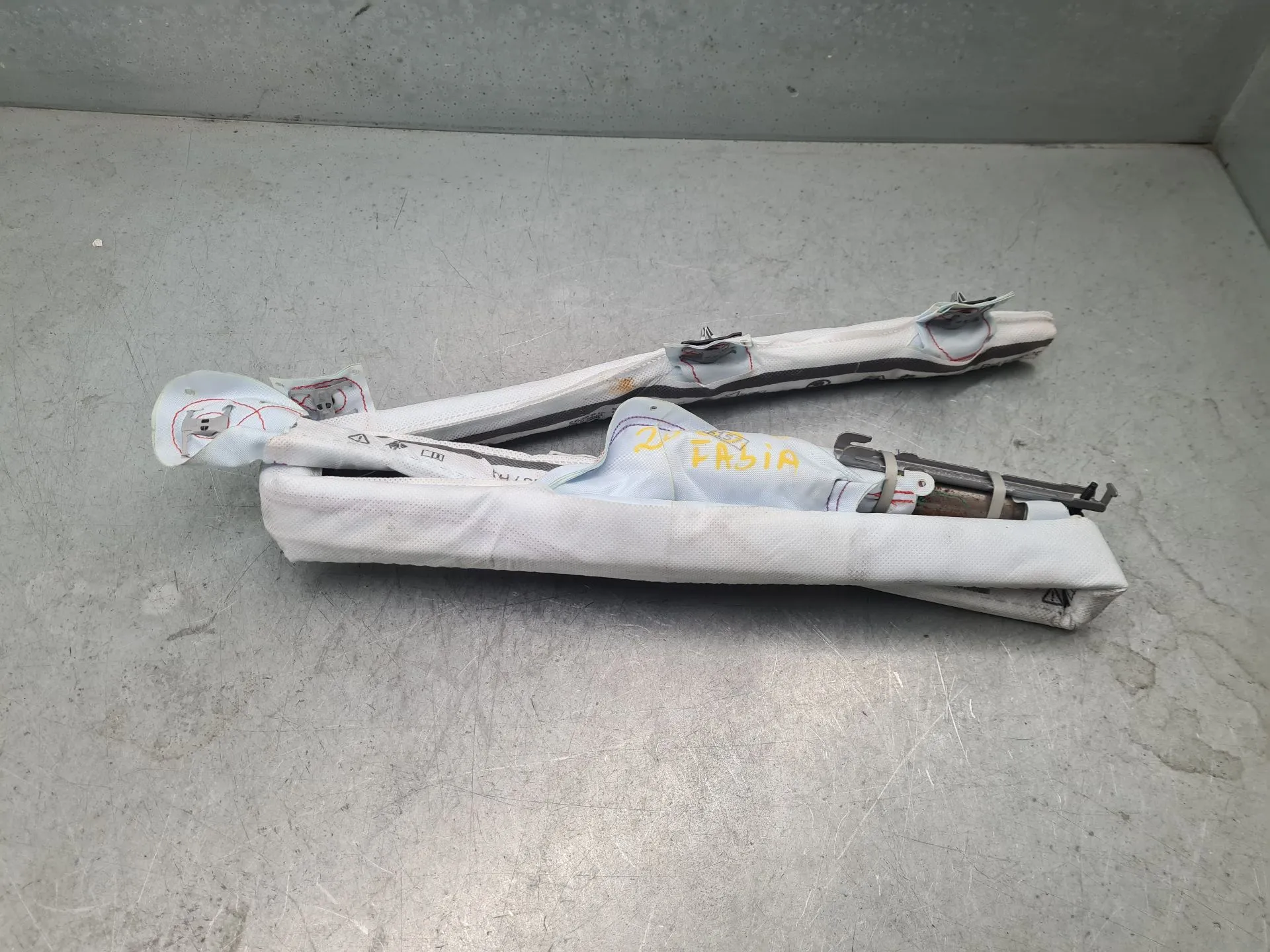Airbag Rideau Droite SKODA Fabia III Hatchback (NJ3)