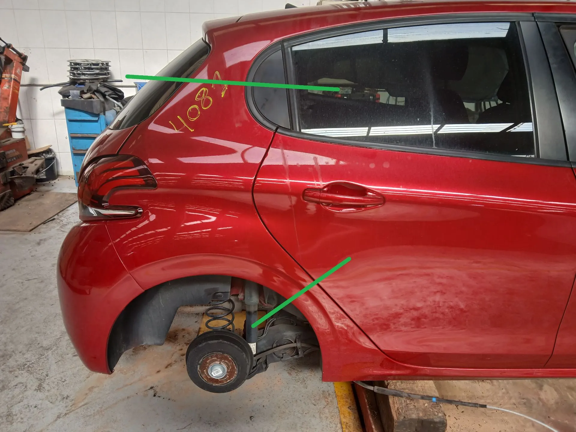 Panneau arrière Droite PEUGEOT 208