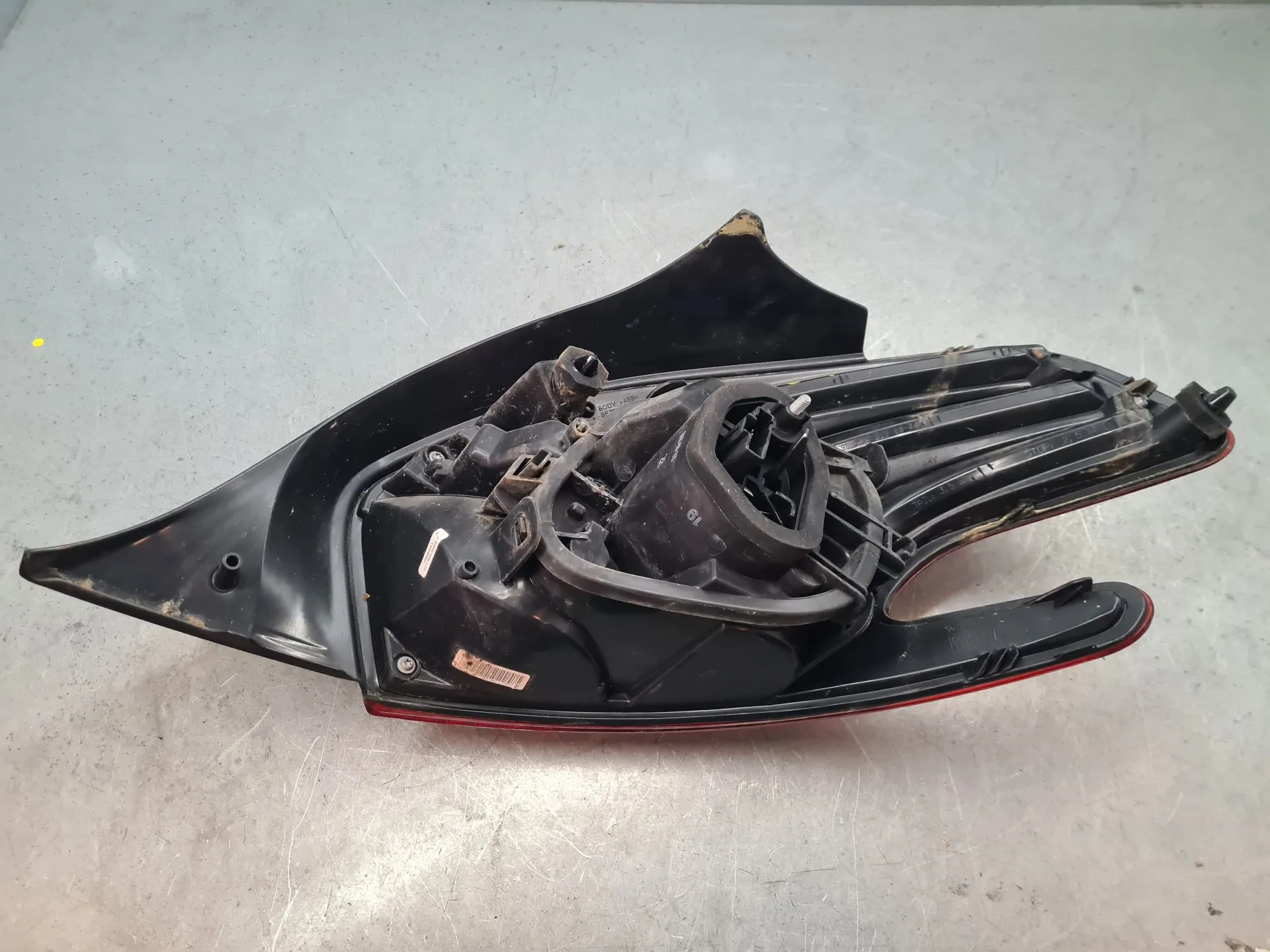Left Tail light PEUGEOT 208 Imagem-4