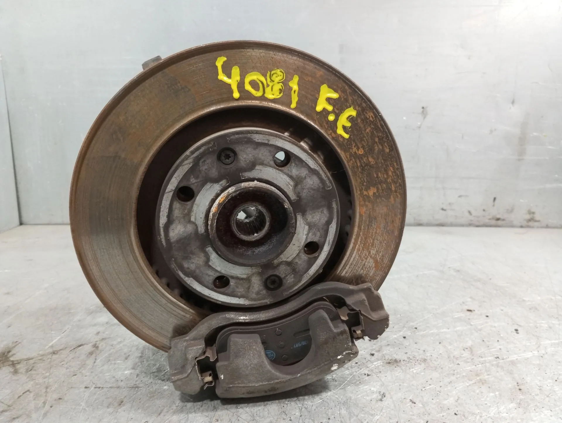 Fusello anteriore sinistro PEUGEOT 208