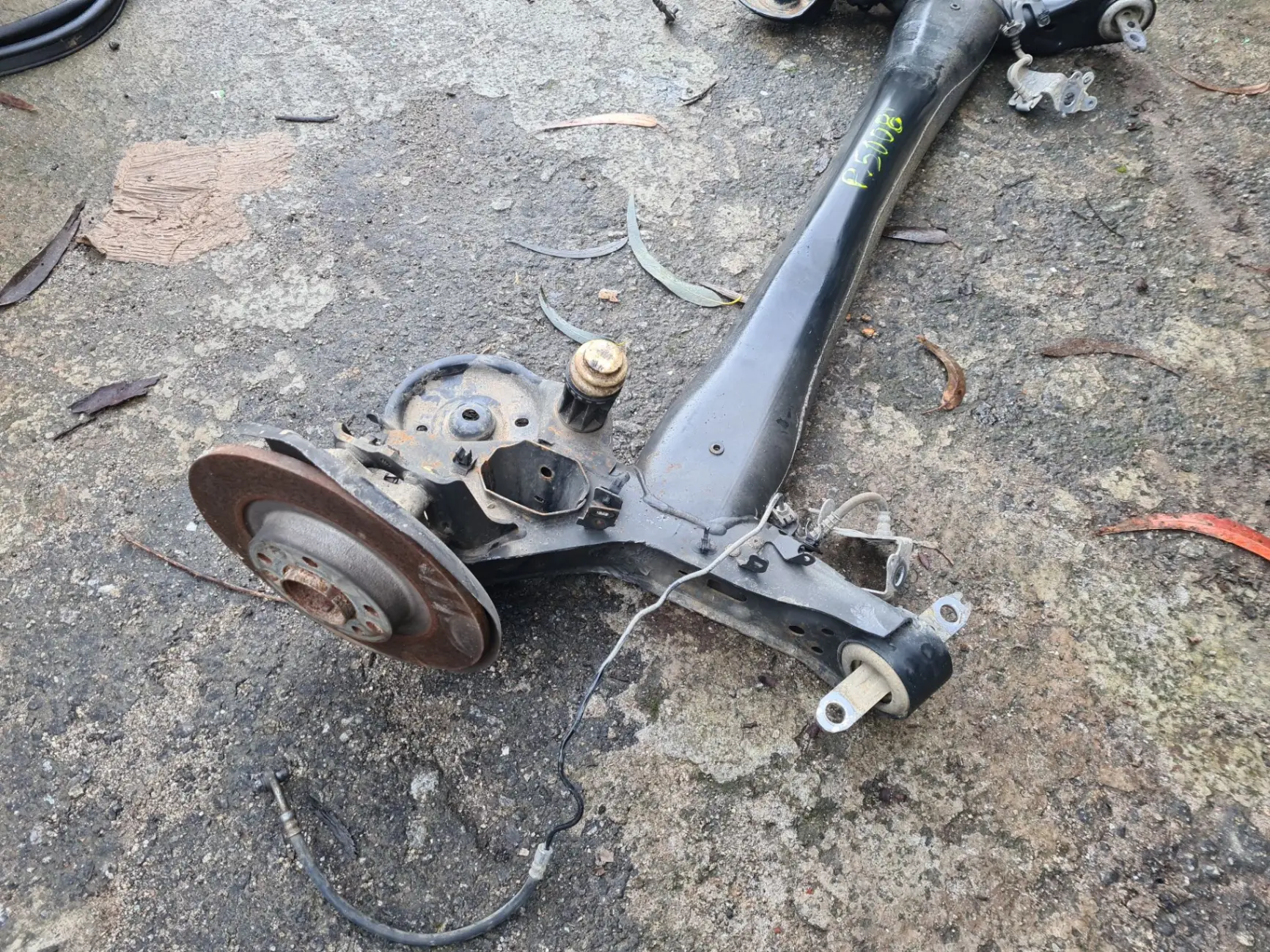 Assale posteriore a dischi PEUGEOT 5008 II (M_) Imagem-1