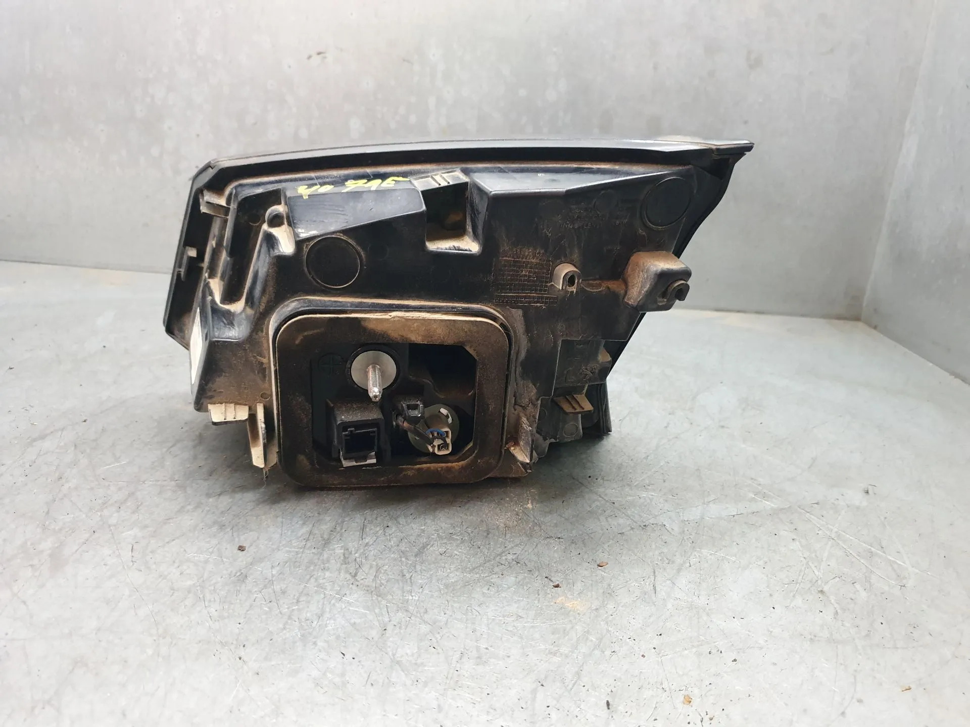 Feu de coffre Gauche PEUGEOT 5008 II (M_) Imagem-3