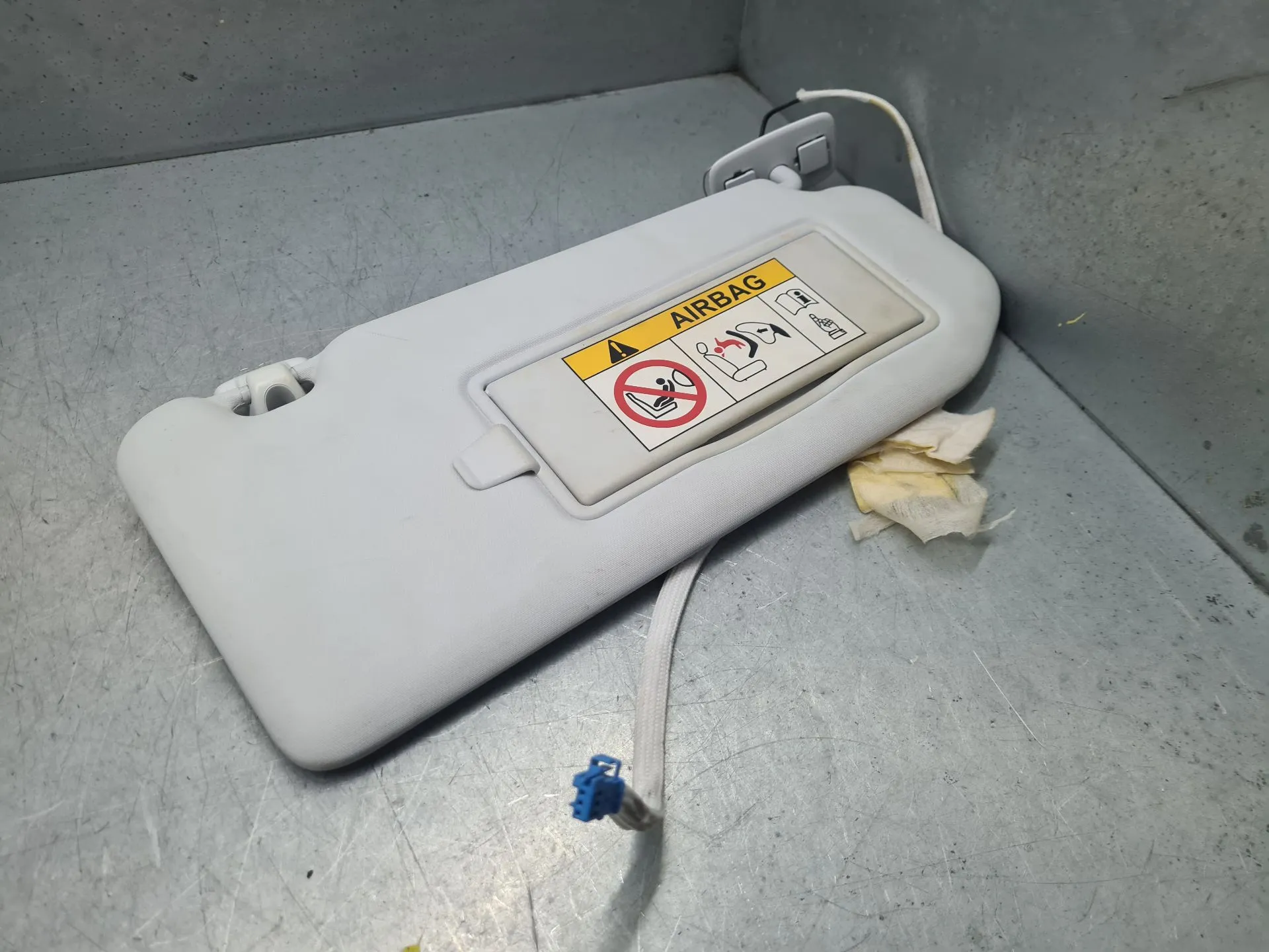 Right Sun Visor PEUGEOT 5008 II (M_) Imagem-1