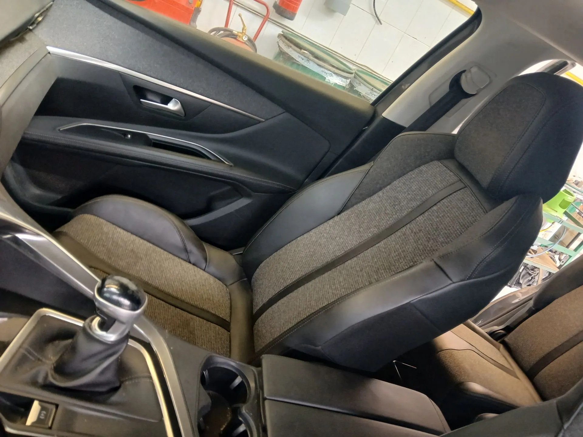Conjunto de Bancos PEUGEOT 5008 II (M_) Imagem-2
