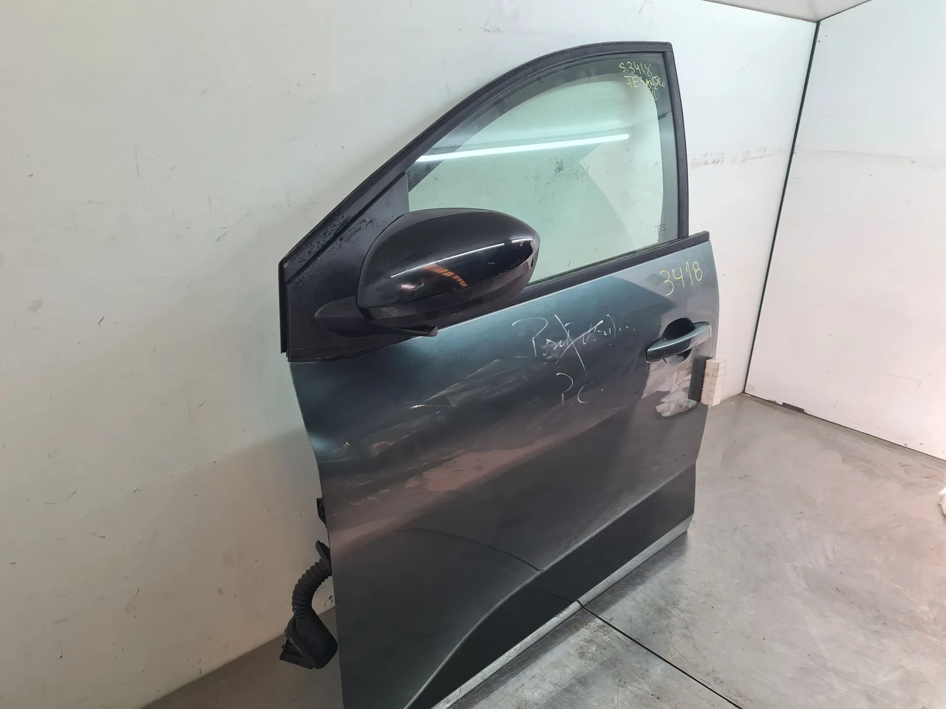 Porta frente esquerda DACIA Sandero III Imagem-2