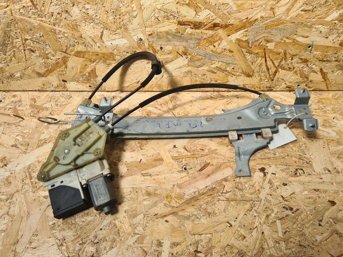 Elevalunas trasero derecho RENAULT Megane III (BZ0_)