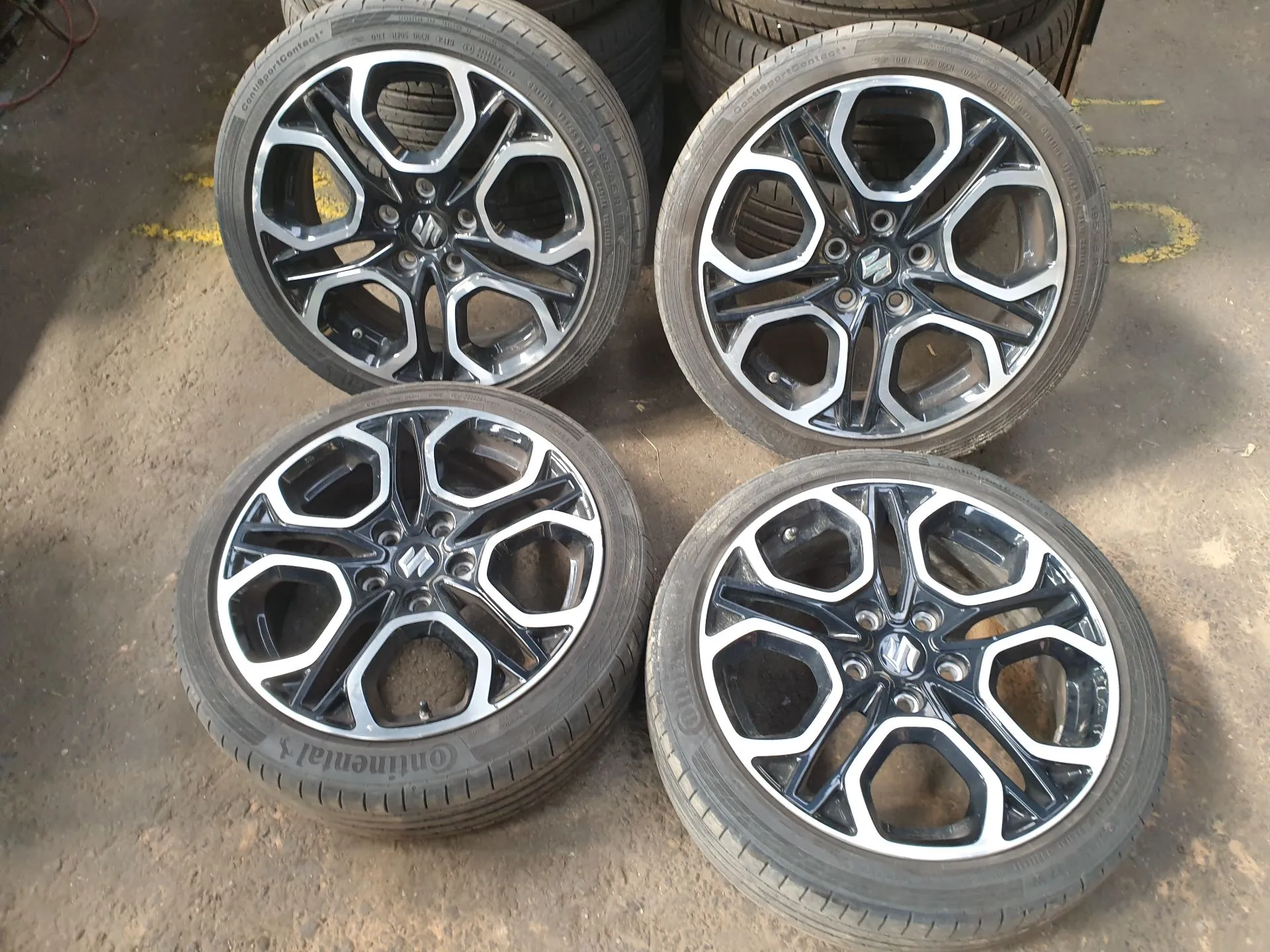 Conjunto de Jantes SUZUKI Swift V (RZ, AZ) Imagem-1