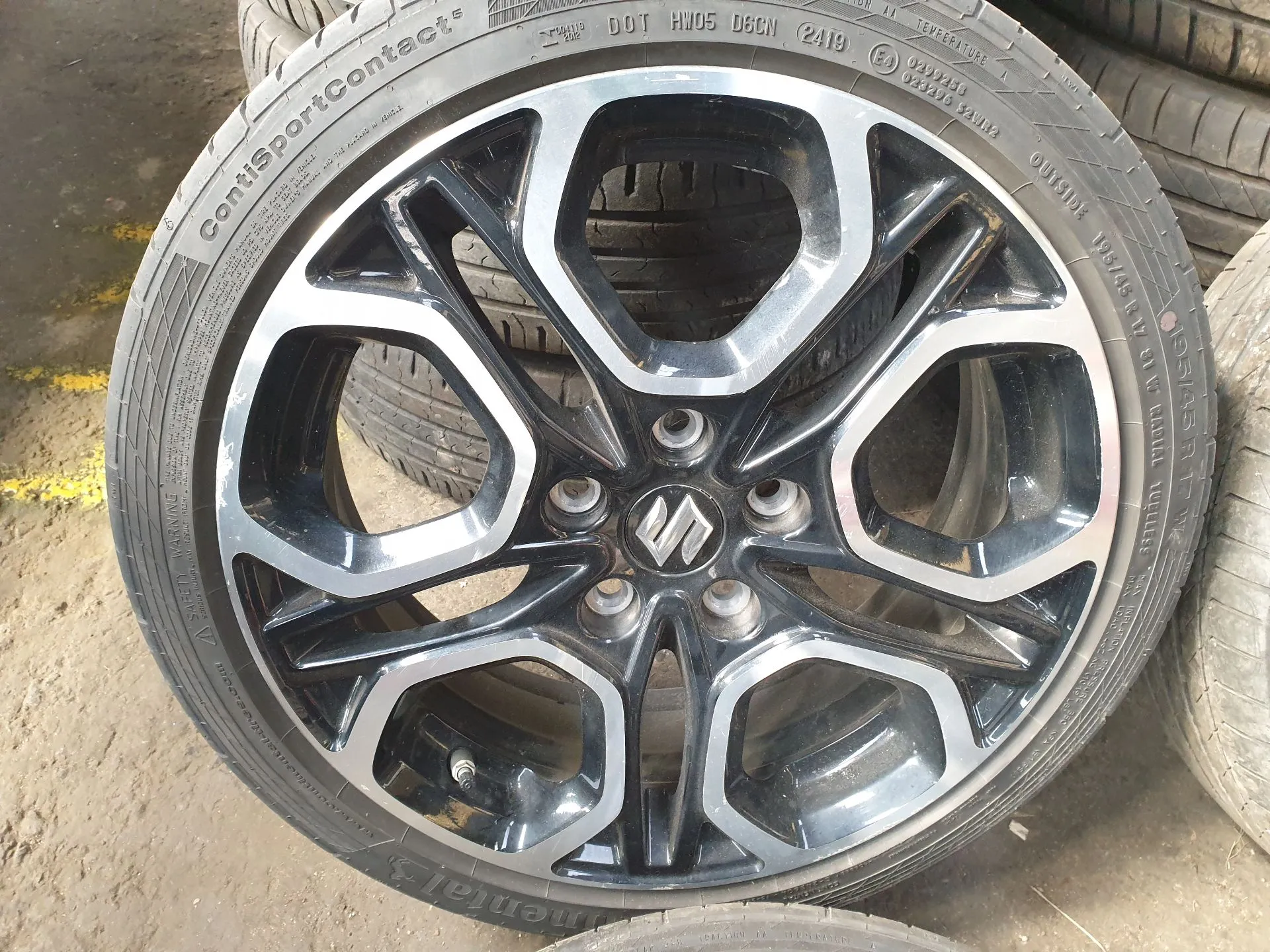 Conjunto de Jantes SUZUKI Swift V (RZ, AZ) Imagem-2