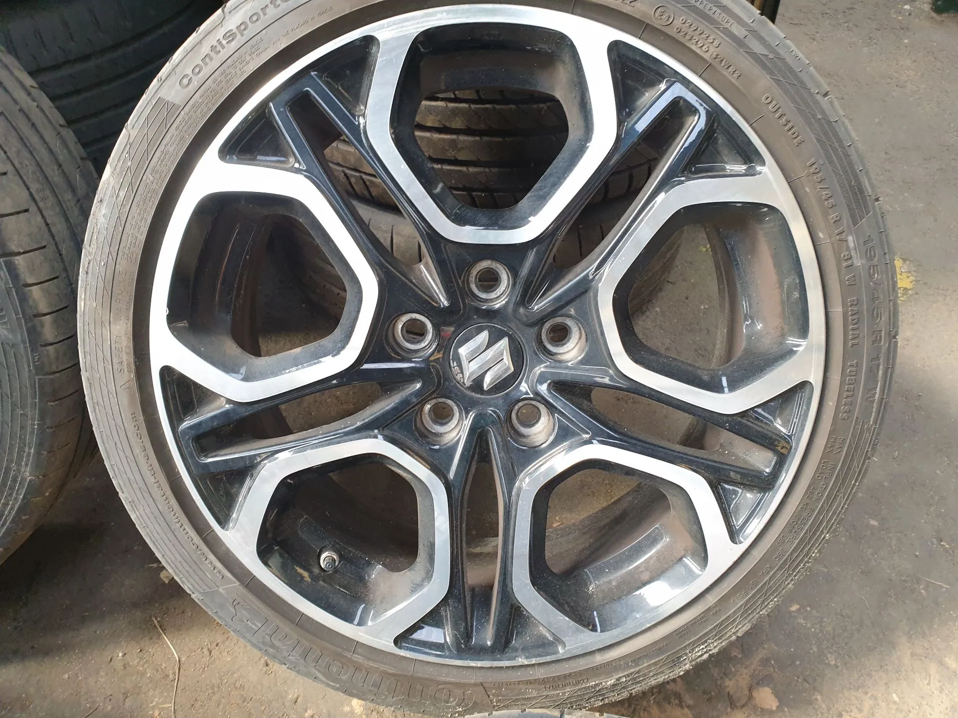 Conjunto de Jantes SUZUKI Swift V (RZ, AZ) Imagem-4