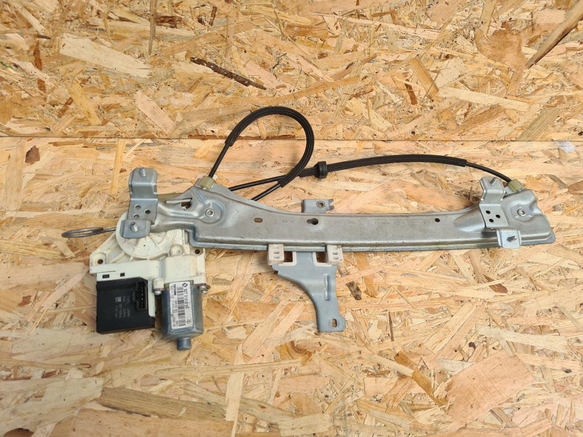 Elevalunas trasero izquierdo RENAULT Megane III (BZ0_)