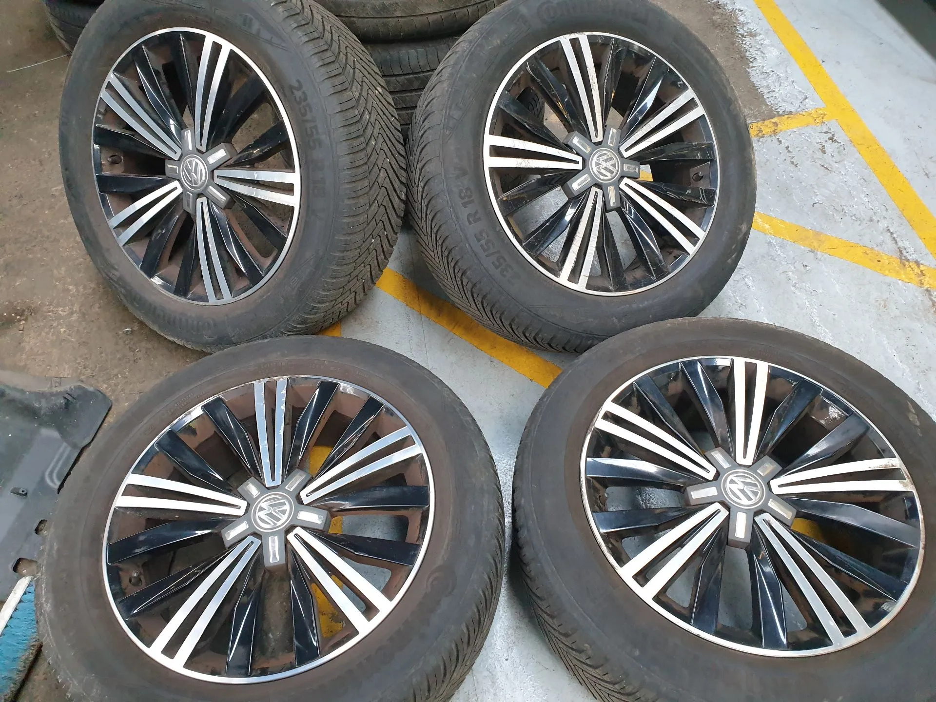 Conjunto Jantes Especiais VOLKSWAGEN Tiguan (5N) Imagem-1
