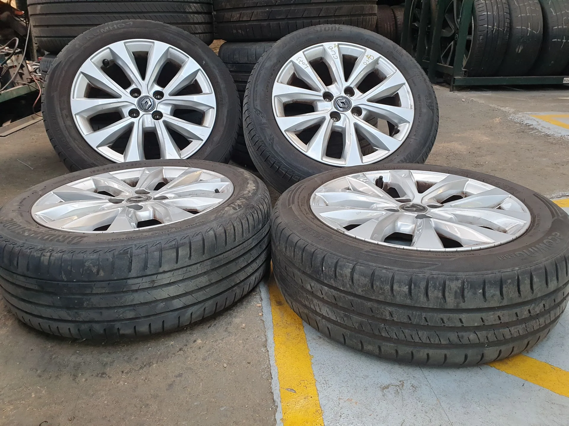 Conjunto Jantes Especiais RENAULT Clio V (BF_)
