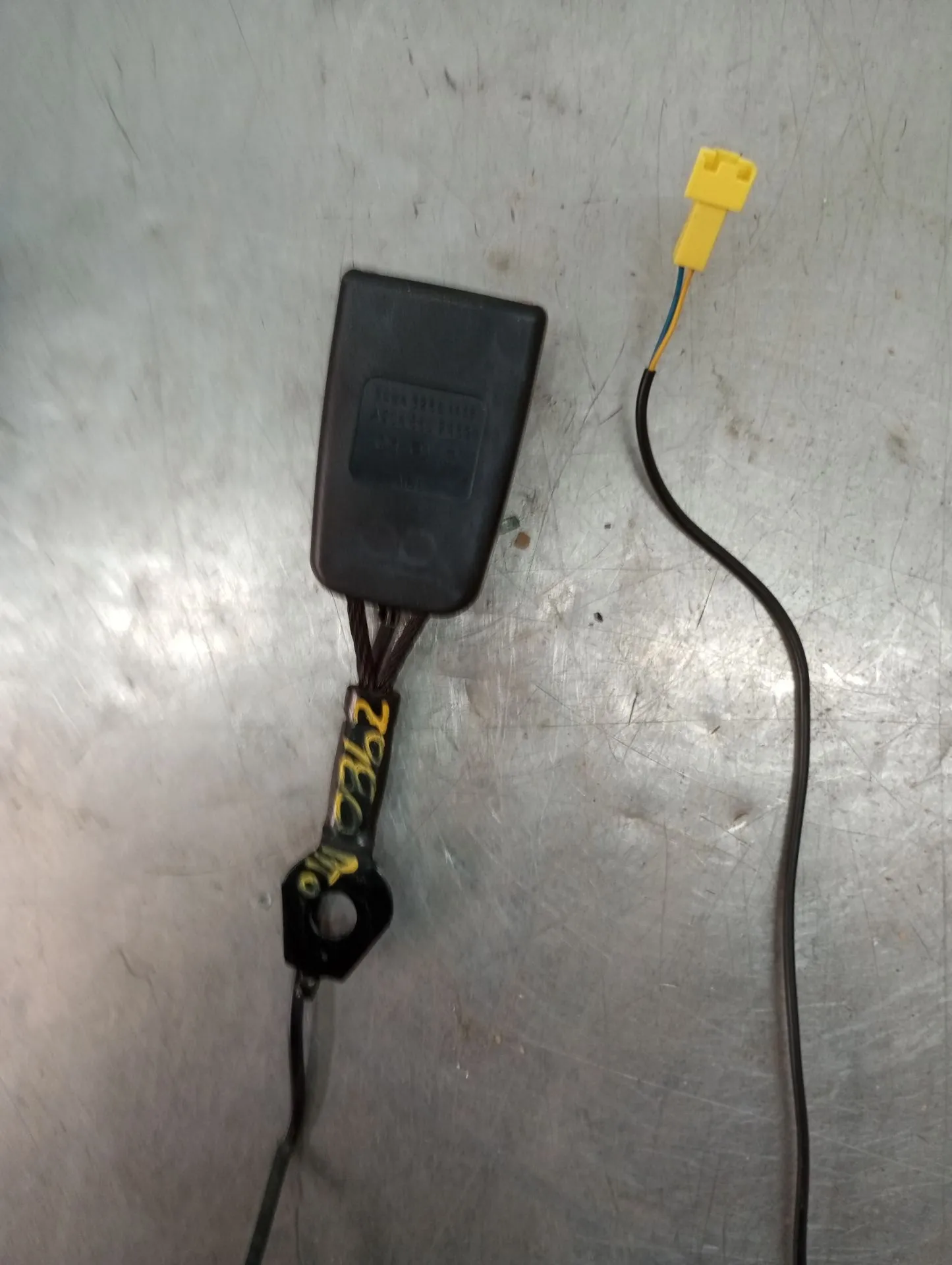 Boucle de ceinture avant Droite MERCEDES-BENZ Classe C Carrinha (S204)