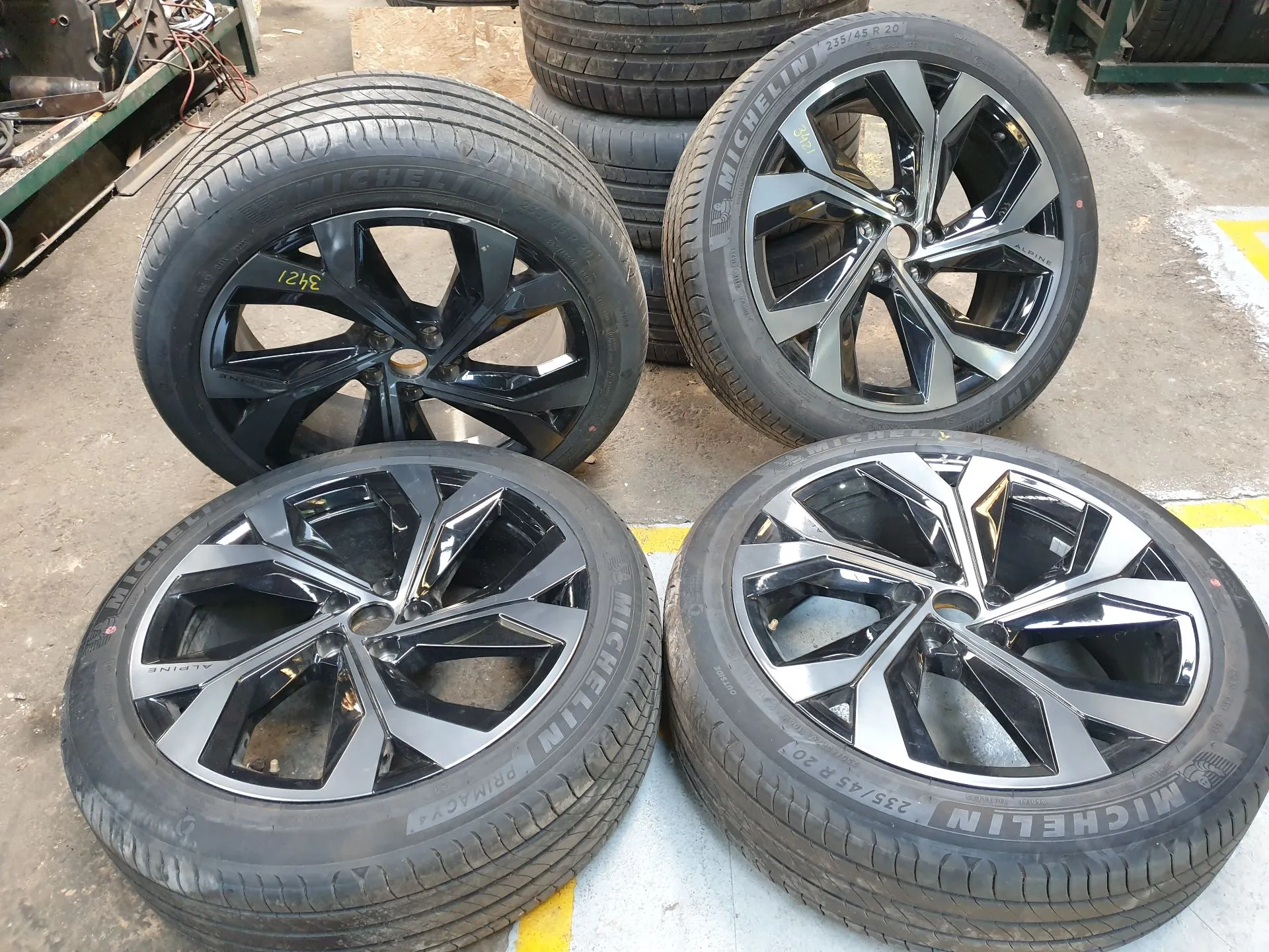 Conjunto Jantes Especiais RENAULT Austral Imagem-1