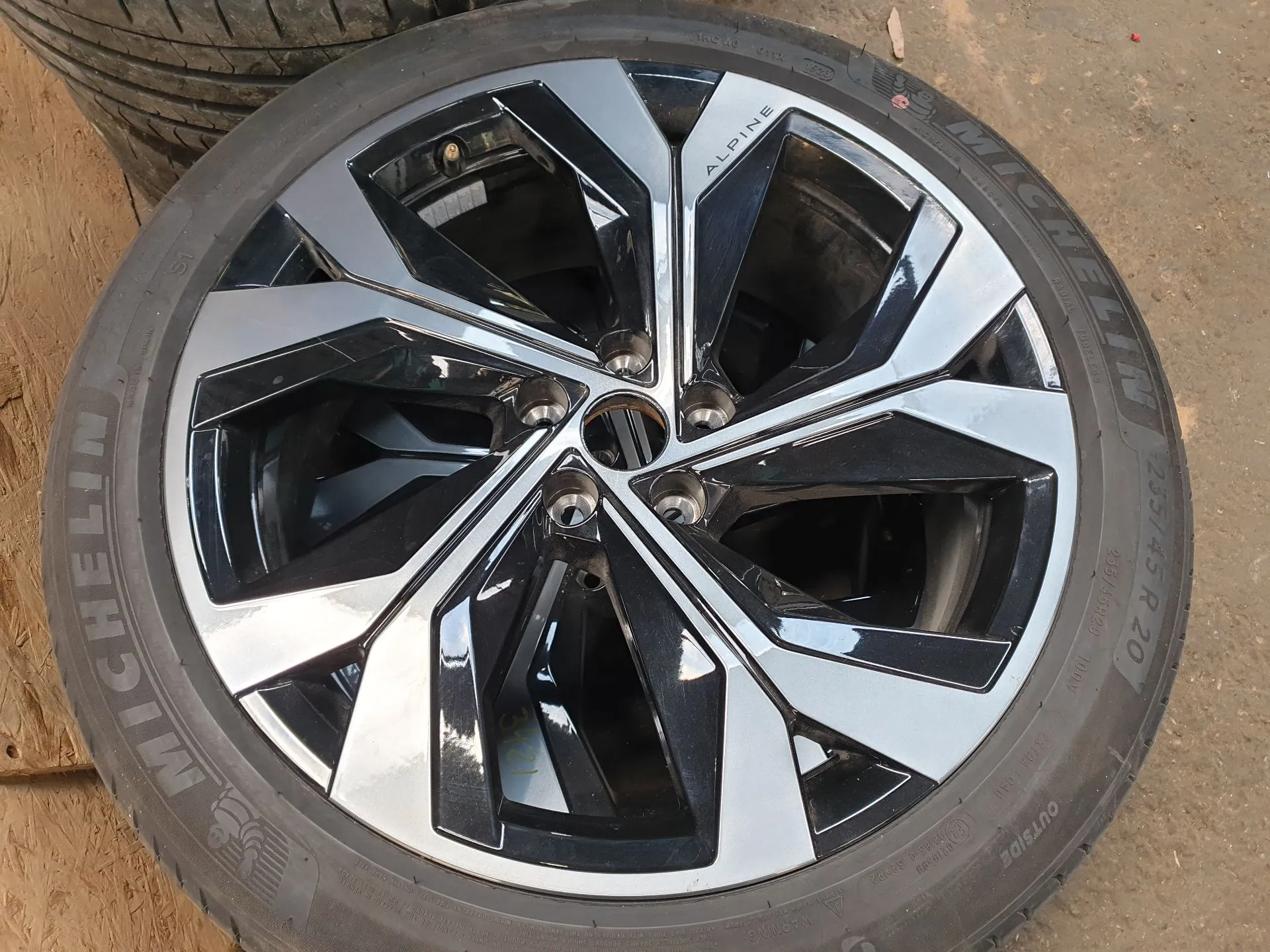 Conjunto Jantes Especiais RENAULT Austral Imagem-3
