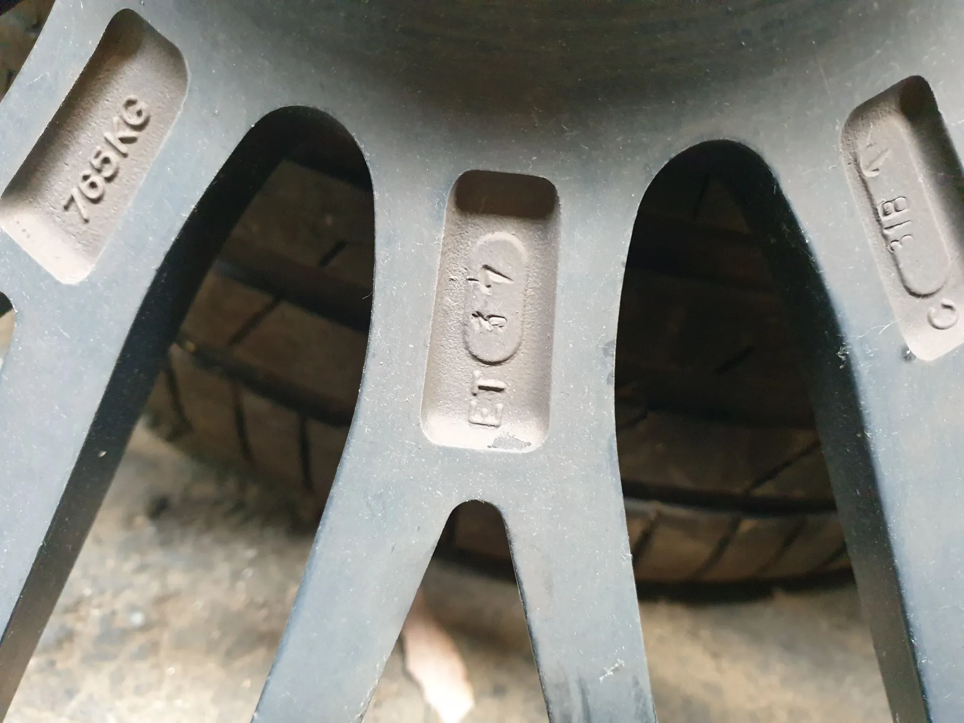 Jante Avant Droite BMW 5 Touring (F11) Imagem-3