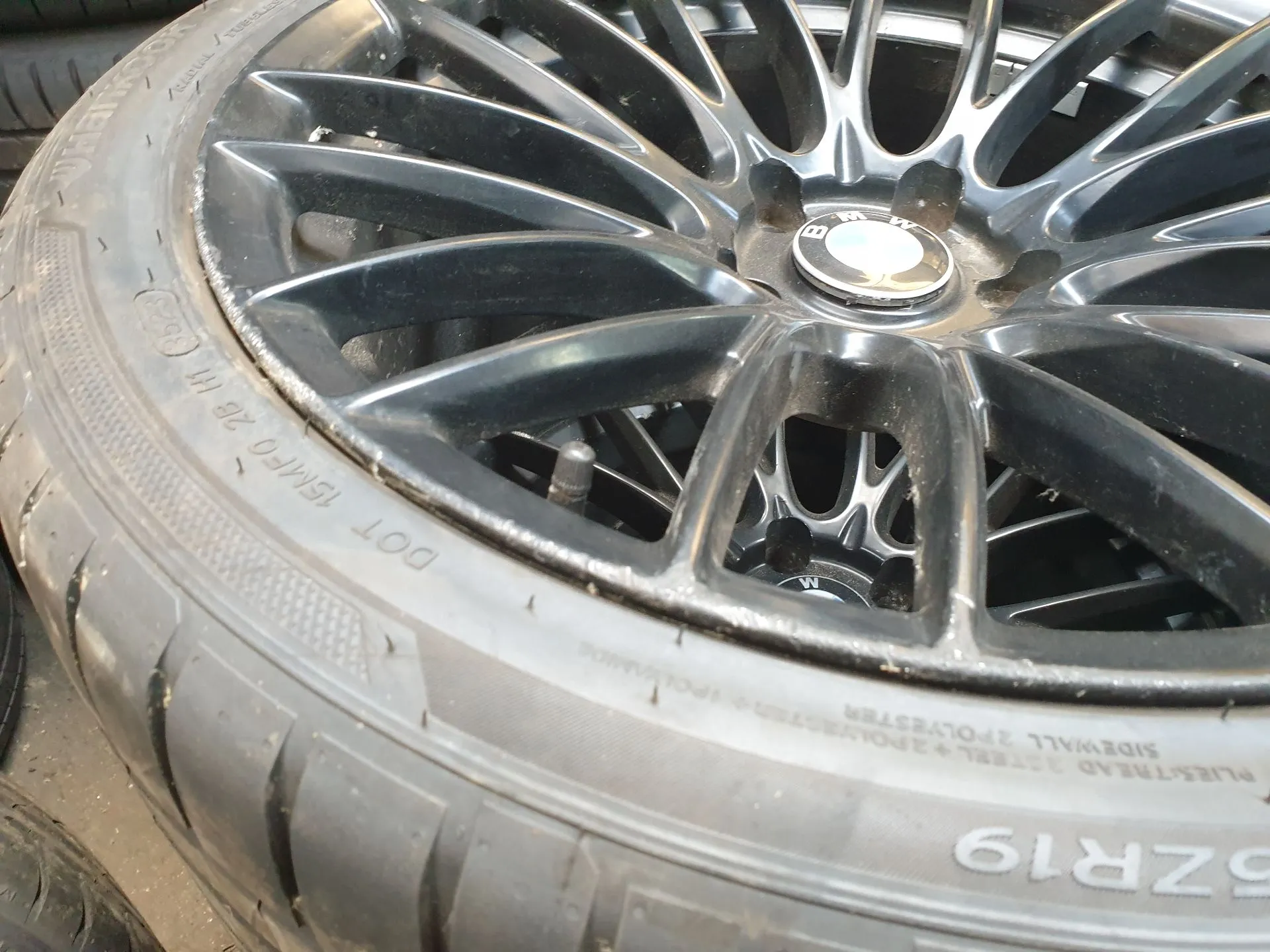 Jante Arrière Droite BMW 5 Touring (F11) Imagem-1