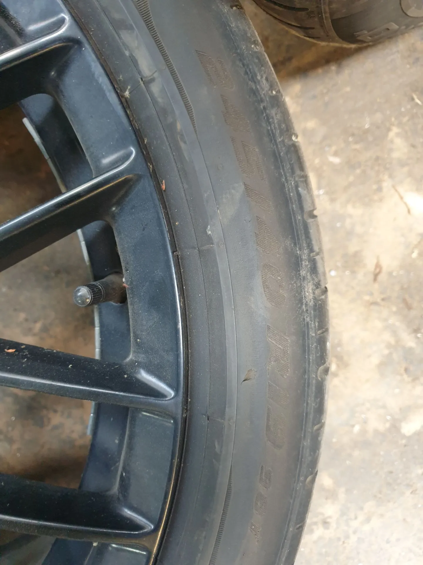 Roue BMW 5 Touring (F11) Imagem-1