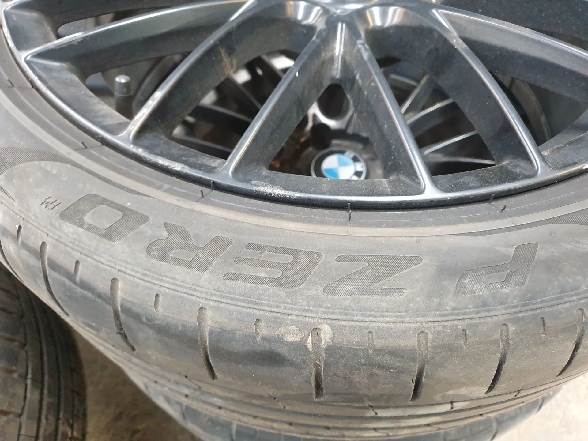 Wheel BMW 5 Touring (F11) Imagem-1