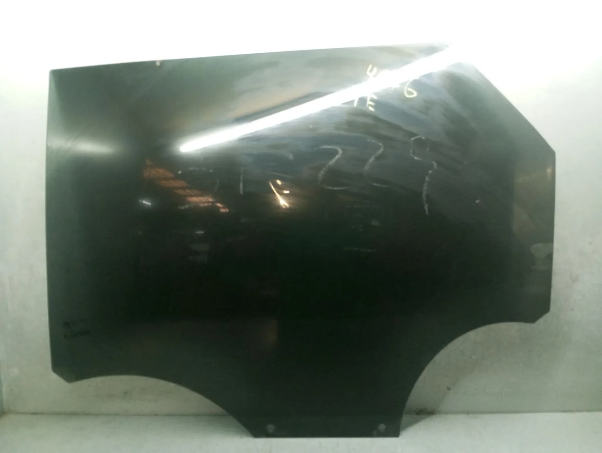 Vidro porta trás esquerdo PEUGEOT 3008 II (M_)