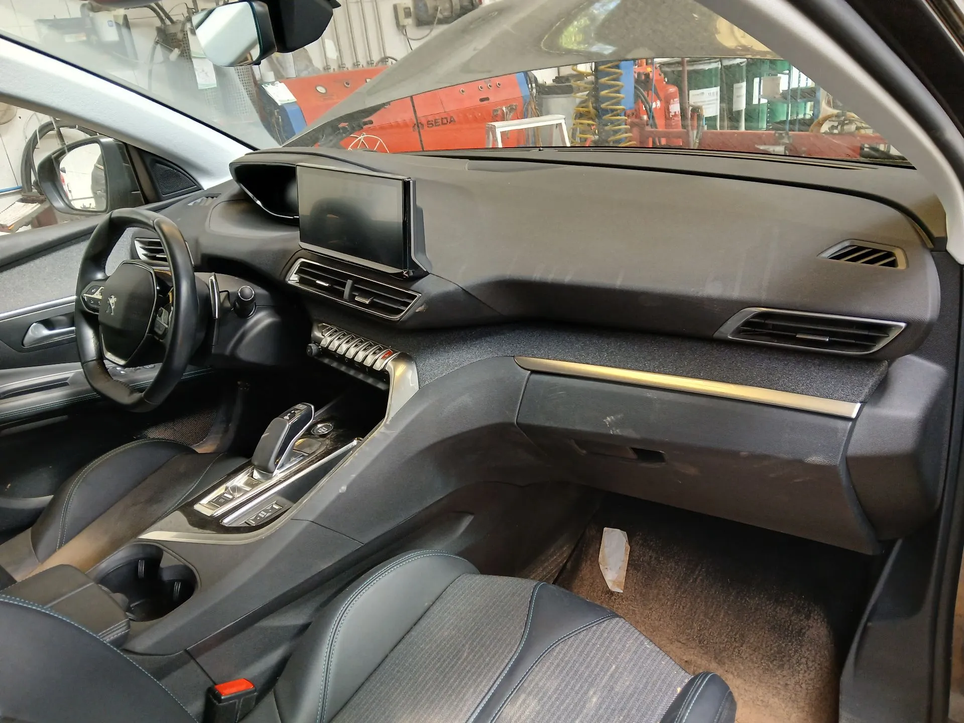 Frente Completa PEUGEOT 3008 II (M_) Imagem-9