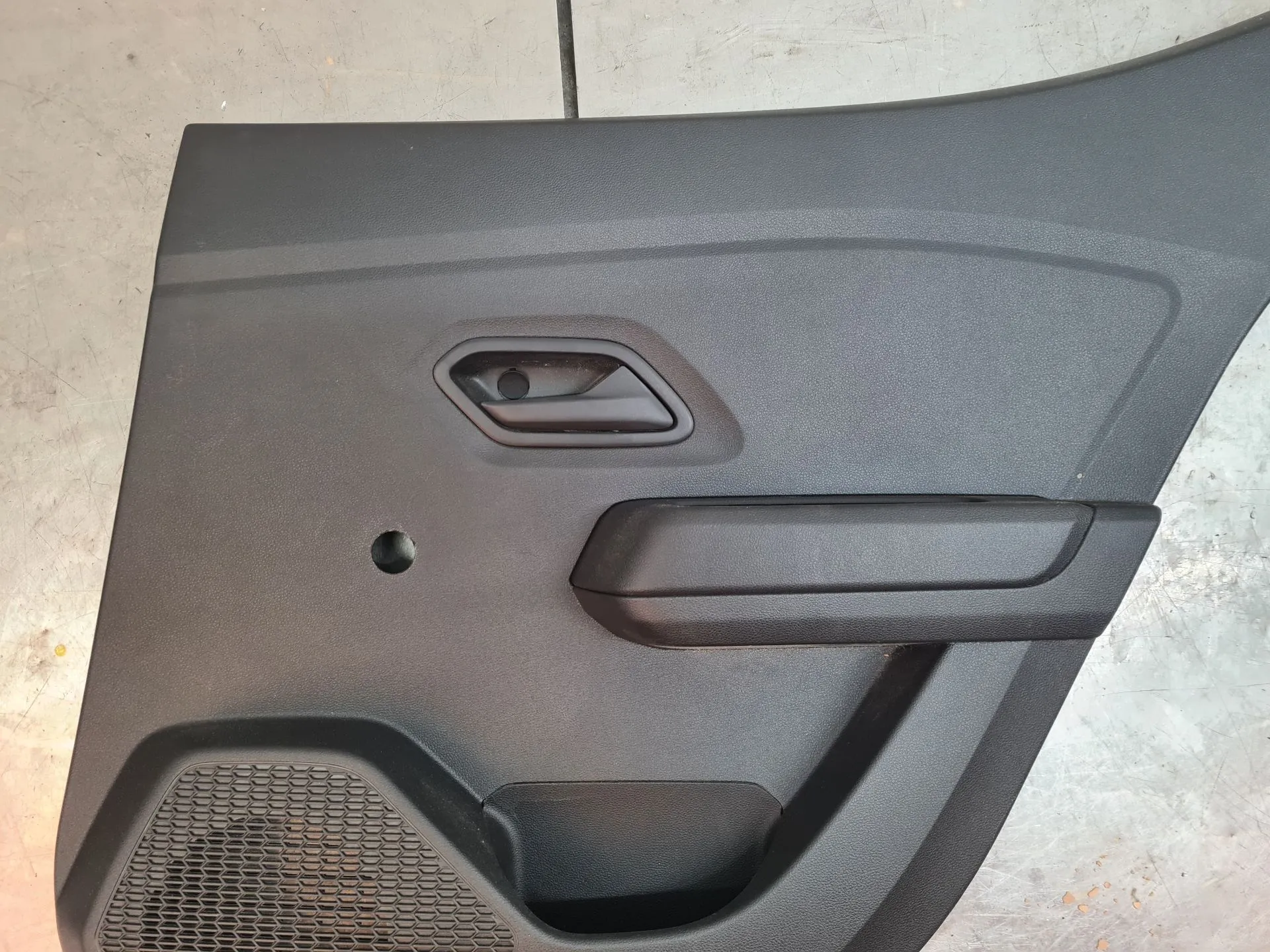 Rivestimento porta posteriore destra DACIA Sandero III Imagem-1