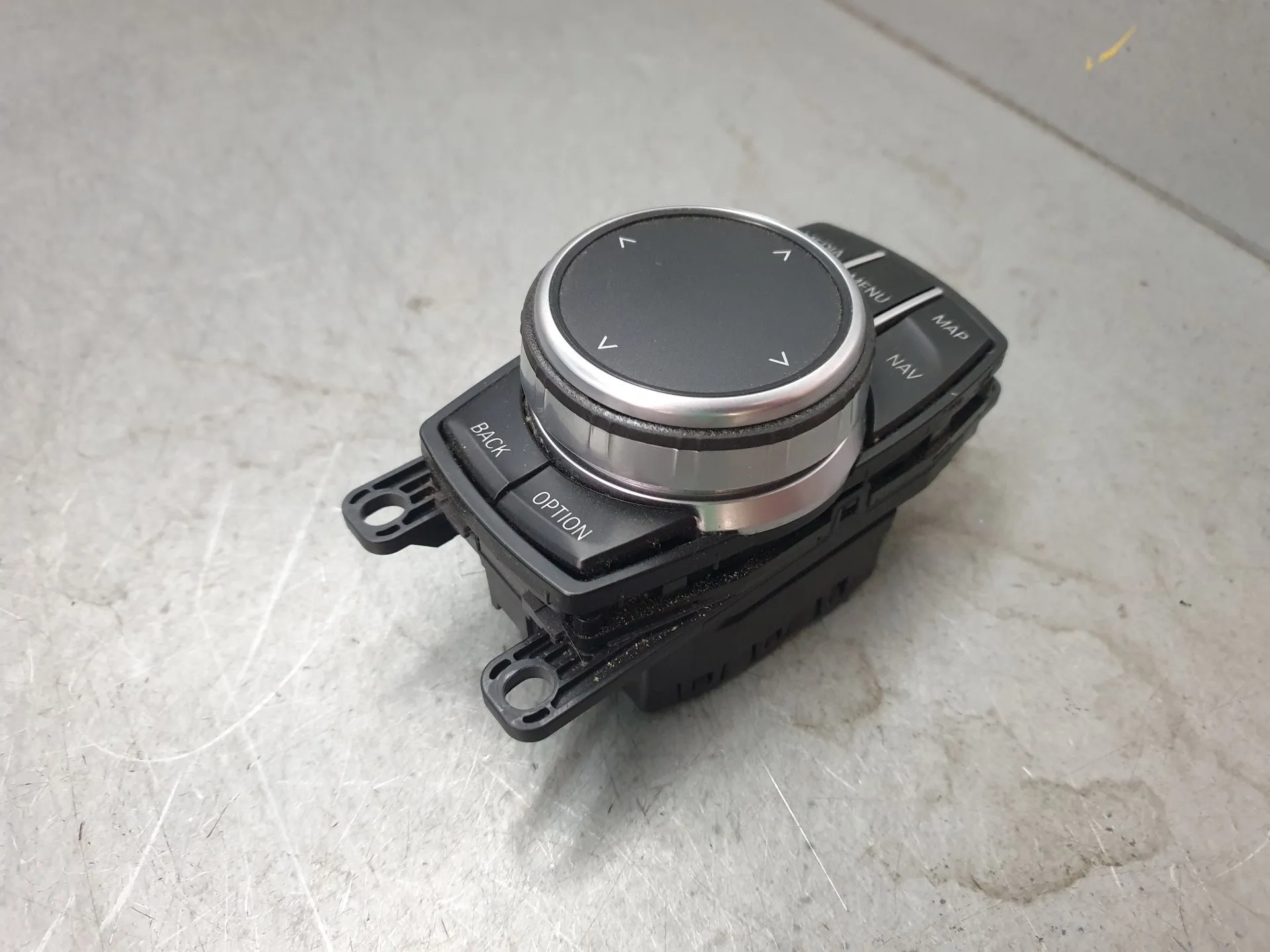 Multifunction control BMW X2 (F39)