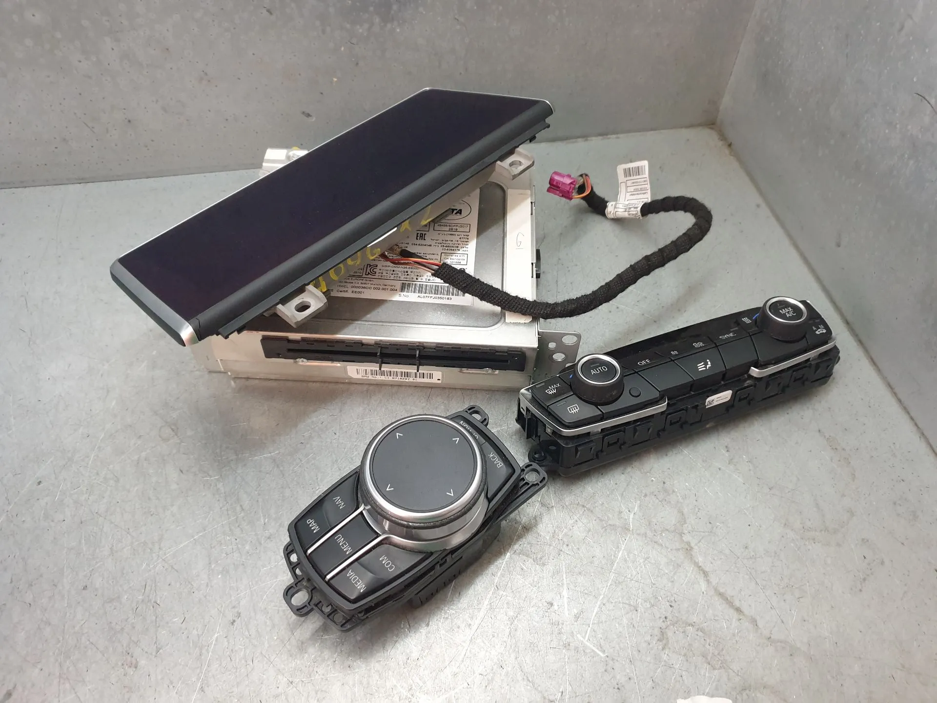Kit Auto-rádio BMW X2 (F39)